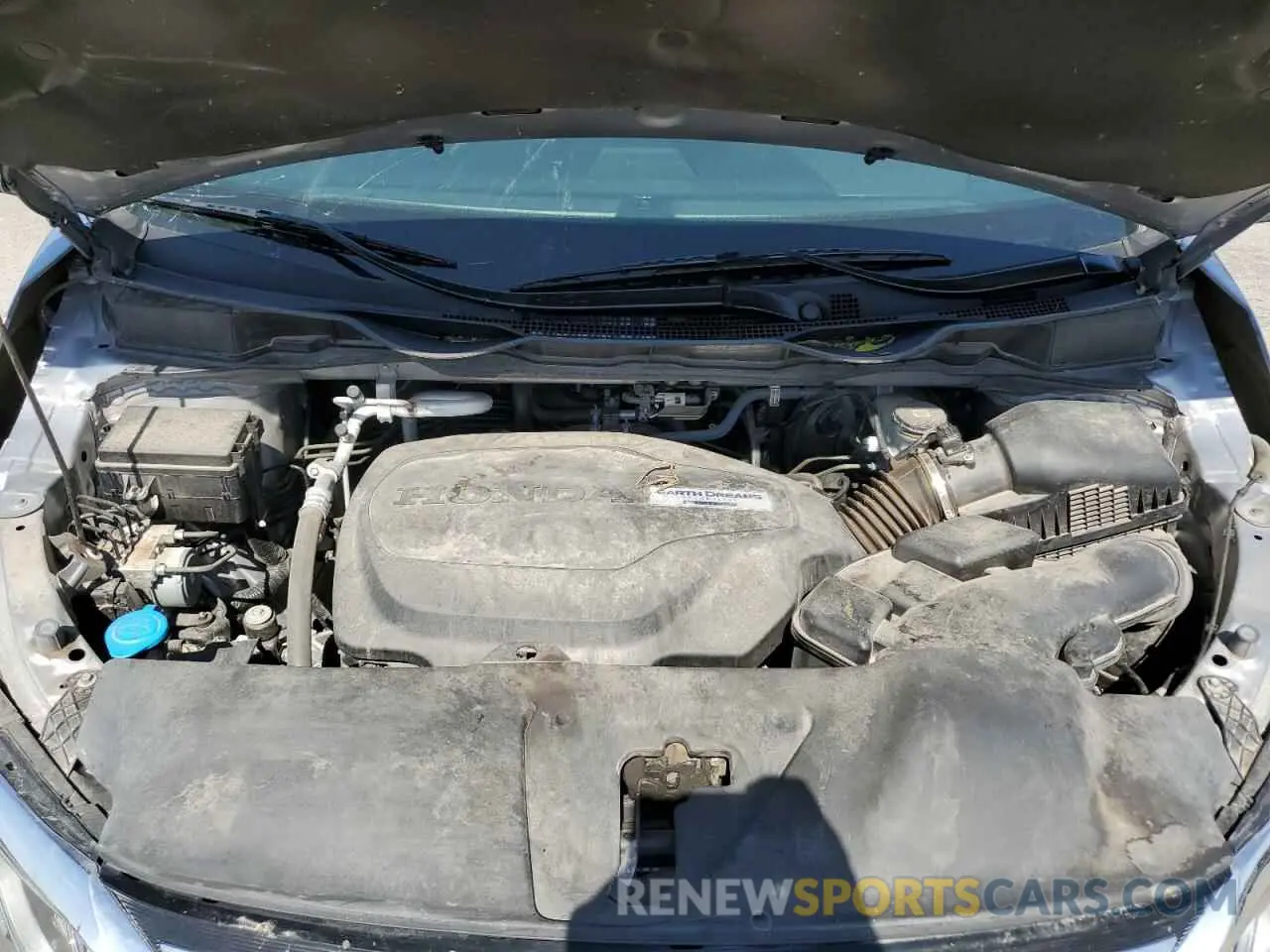 12 Photograph of a damaged car 5FNRL6H79LB032826 HONDA All Models 2020