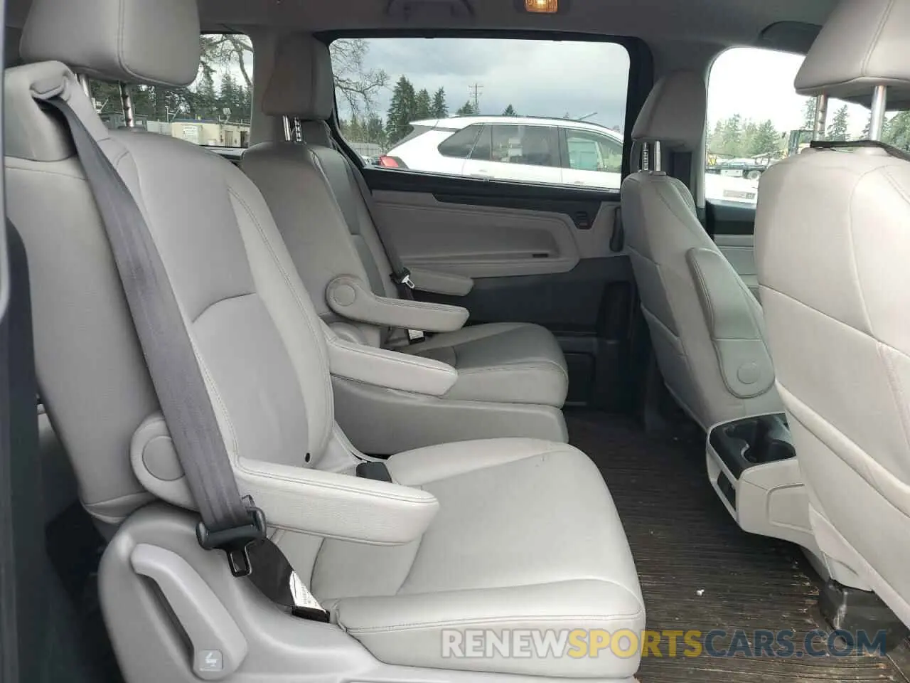11 Фотография поврежденного автомобиля 5FNRL6H66RB007026 HONDA All Models 2024