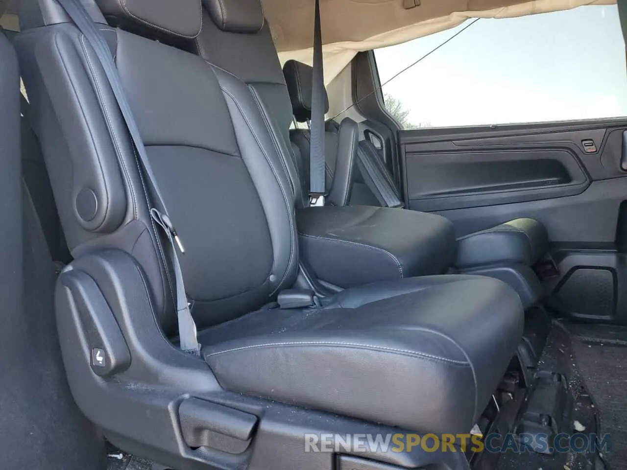 11 Фотография поврежденного автомобиля 5FNRL6H68RB037841 HONDA All Models 2024