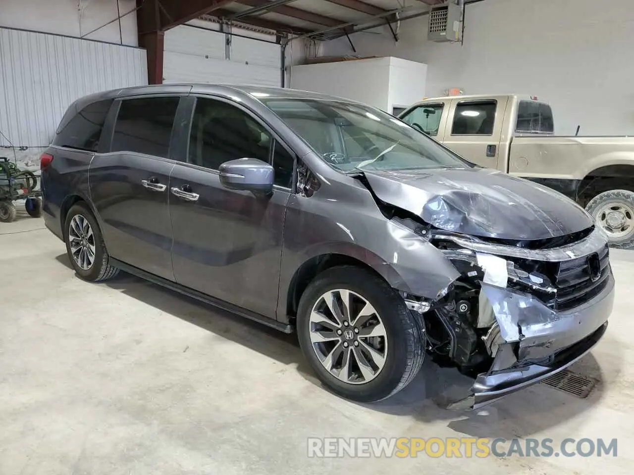 4 Photograph of a damaged car 5FNRL6H69RB069598 HONDA All Models 2024