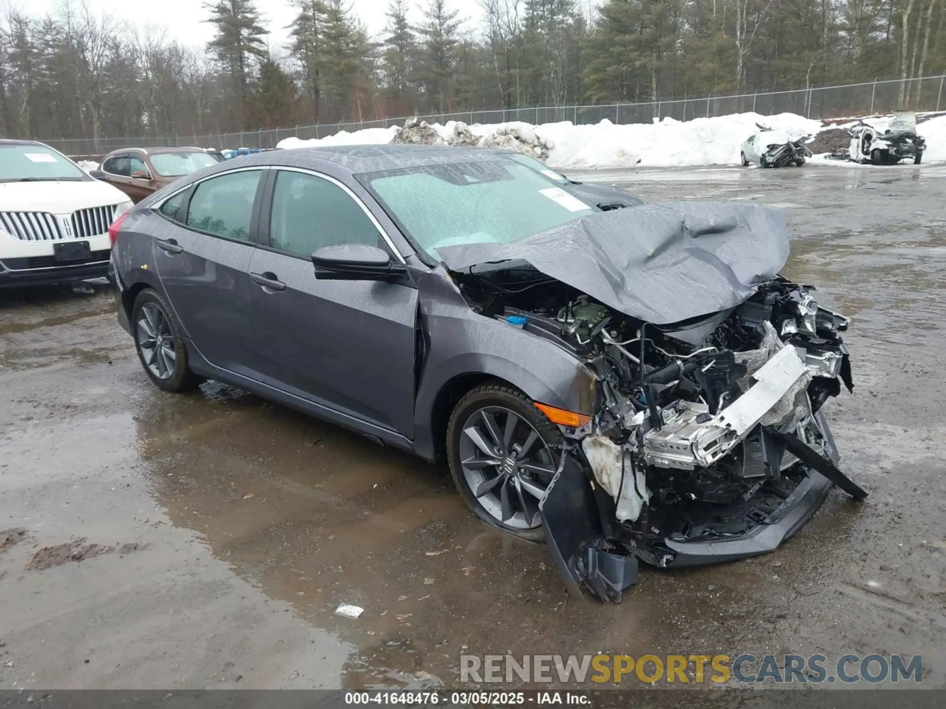 1 Фотография поврежденного автомобиля 19XFC1F32KE011472 HONDA CIVIC 2019