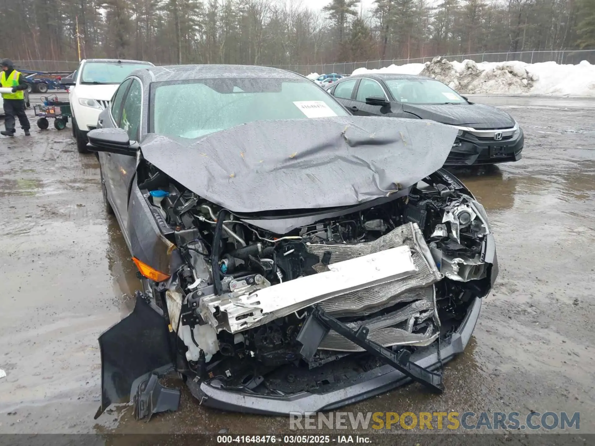 6 Фотография поврежденного автомобиля 19XFC1F32KE011472 HONDA CIVIC 2019