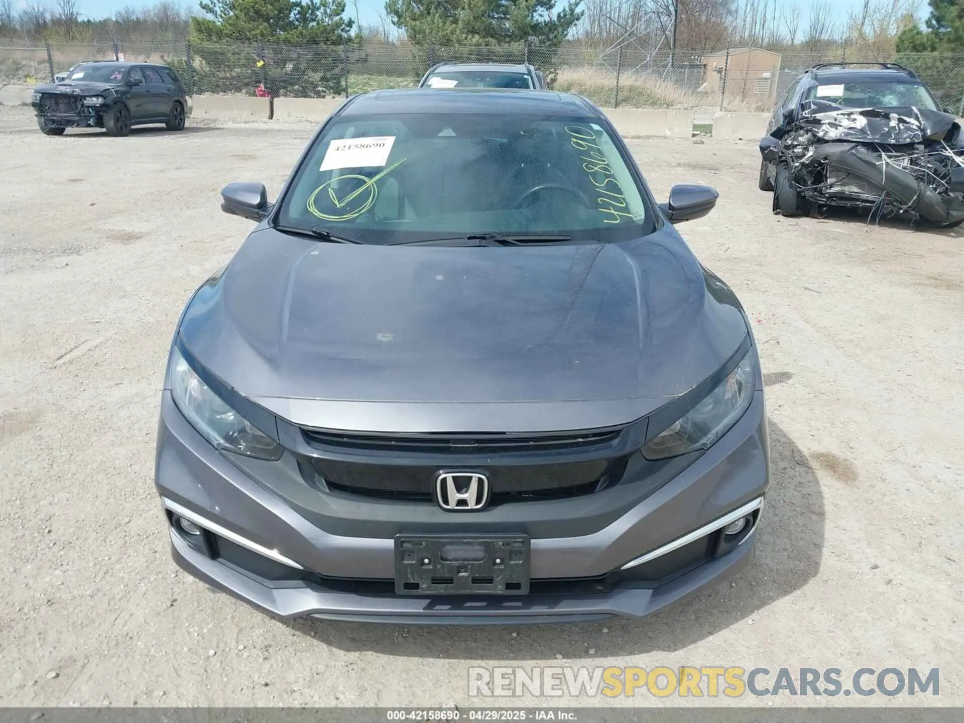 13 Фотография поврежденного автомобиля 19XFC1F33KE018091 HONDA CIVIC 2019