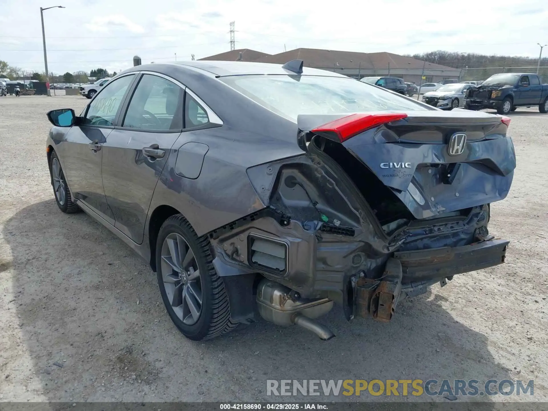 20 Фотография поврежденного автомобиля 19XFC1F33KE018091 HONDA CIVIC 2019