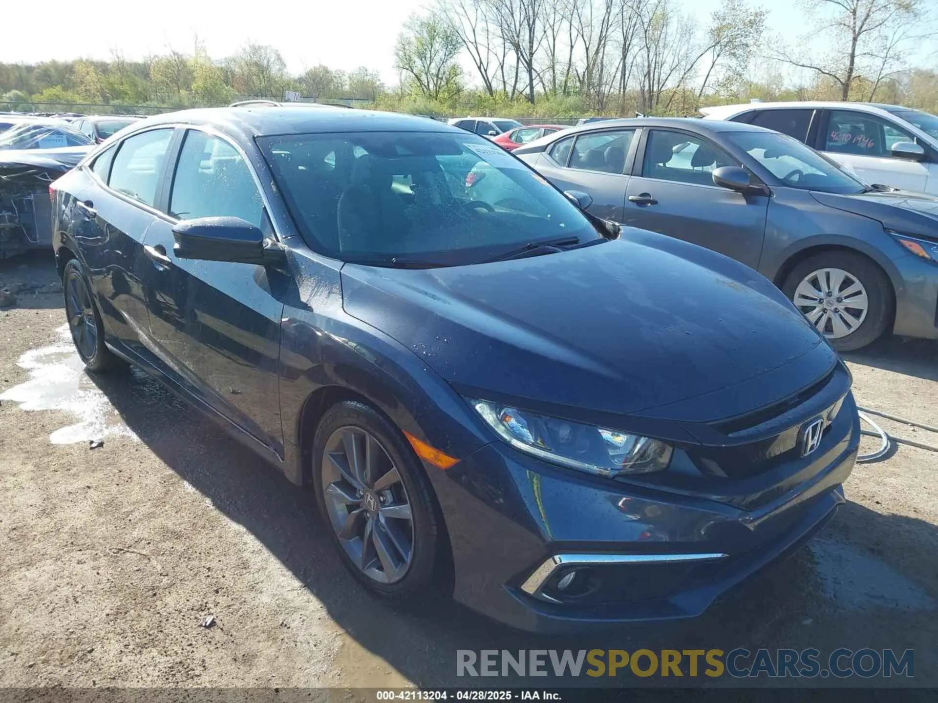 1 Photograph of a damaged car 19XFC1F34KE019864 HONDA CIVIC 2019