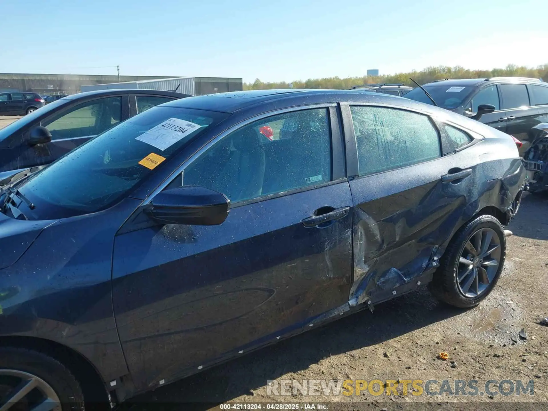 15 Photograph of a damaged car 19XFC1F34KE019864 HONDA CIVIC 2019