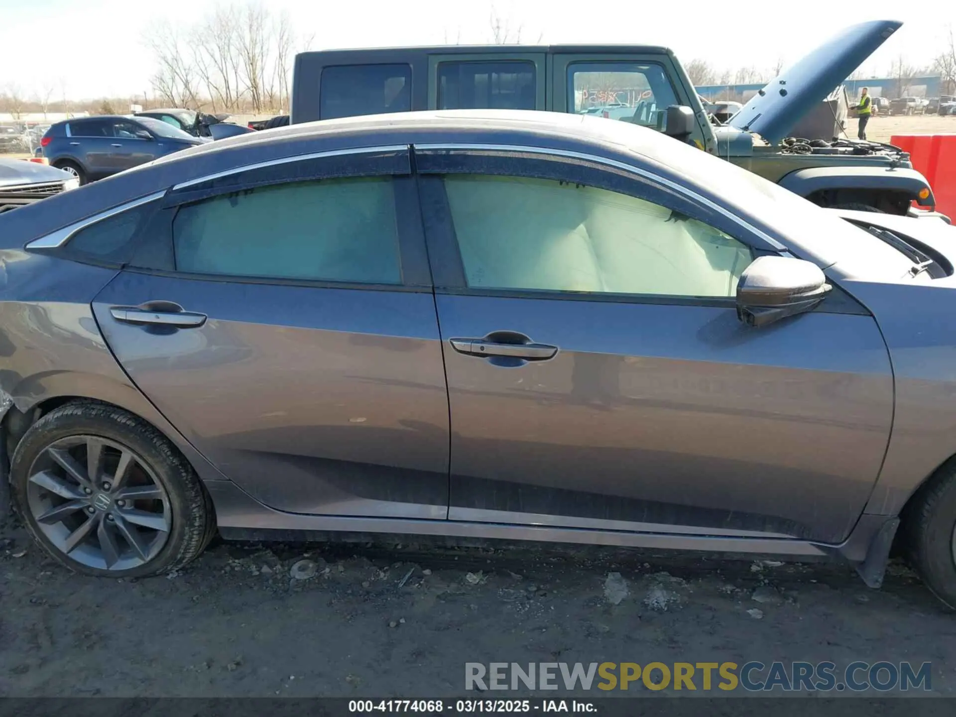 14 Photograph of a damaged car 19XFC1F35KE020036 HONDA CIVIC 2019