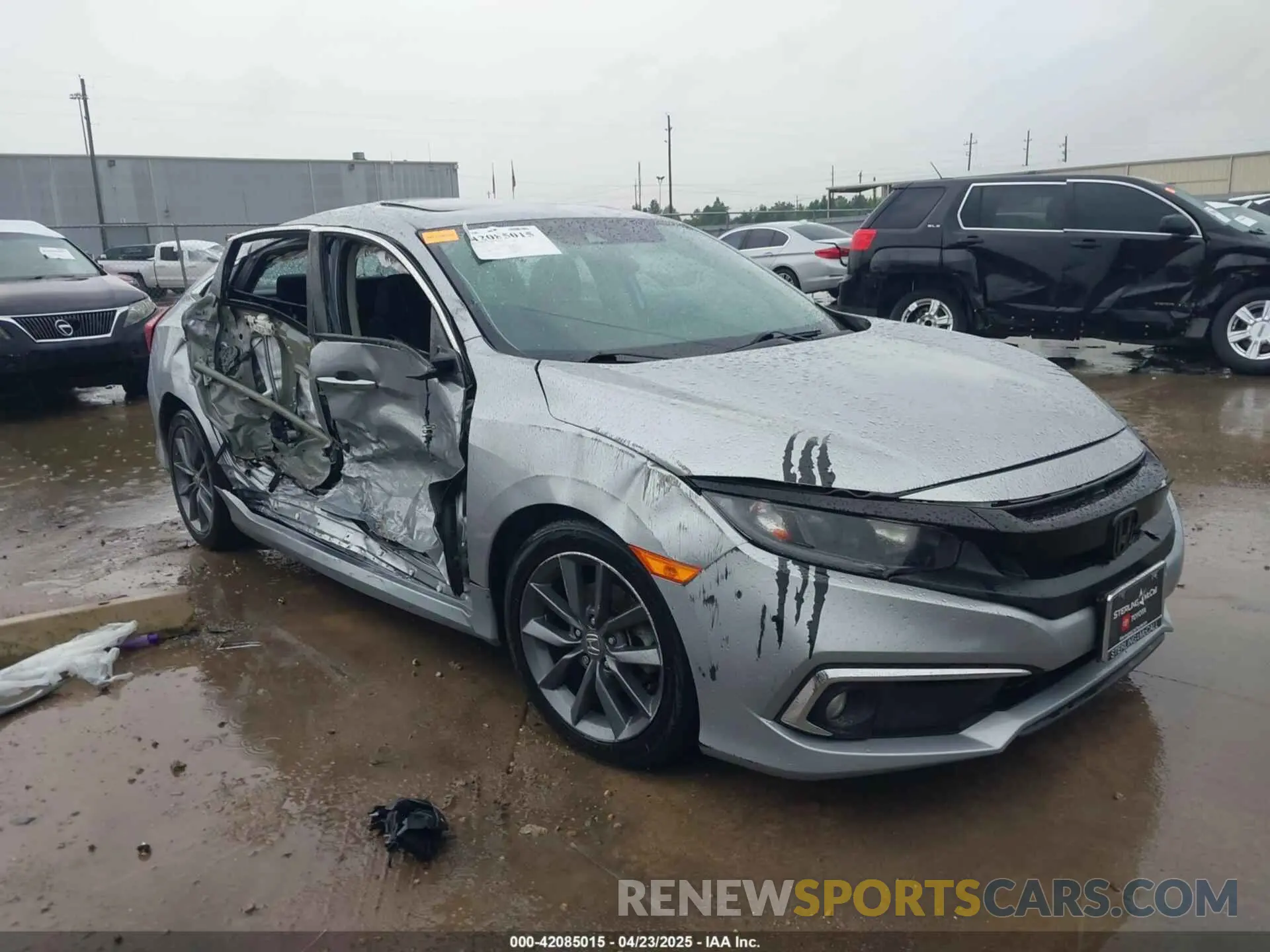 1 Фотография поврежденного автомобиля 19XFC1F36KE210718 HONDA CIVIC 2019