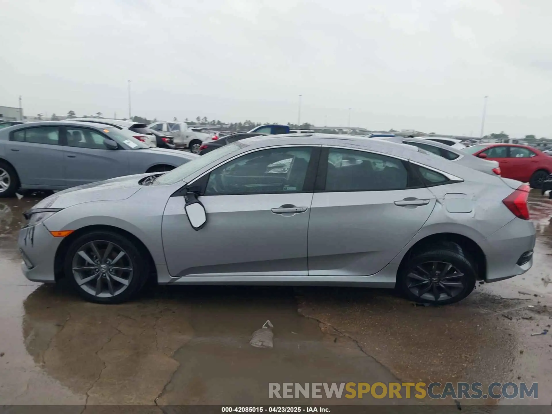 14 Фотография поврежденного автомобиля 19XFC1F36KE210718 HONDA CIVIC 2019