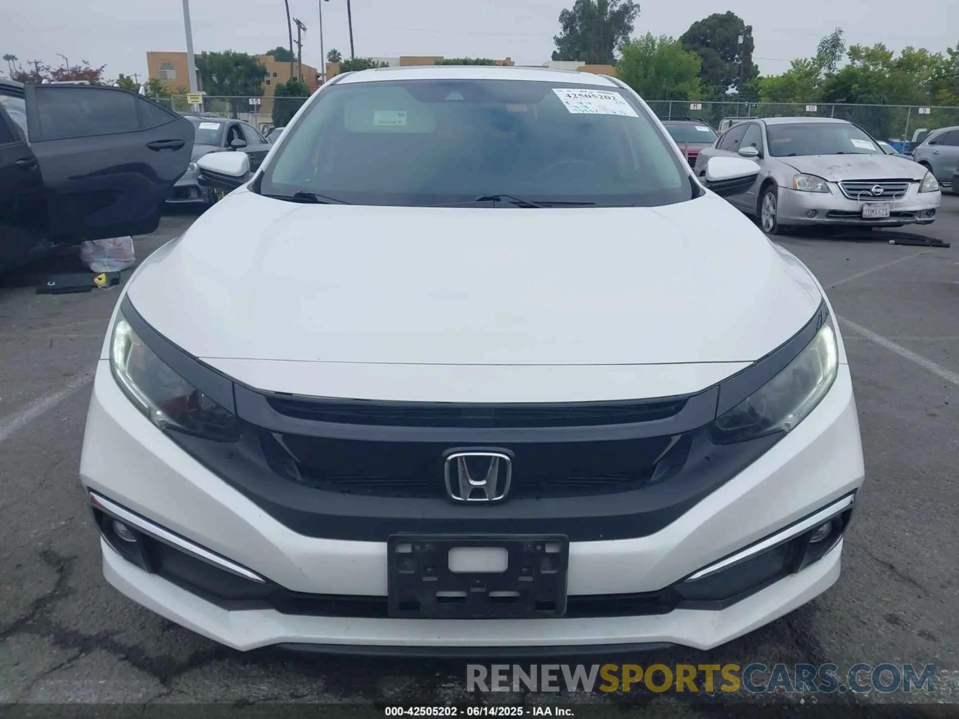 12 Photograph of a damaged car 19XFC1F36KE211867 HONDA CIVIC 2019