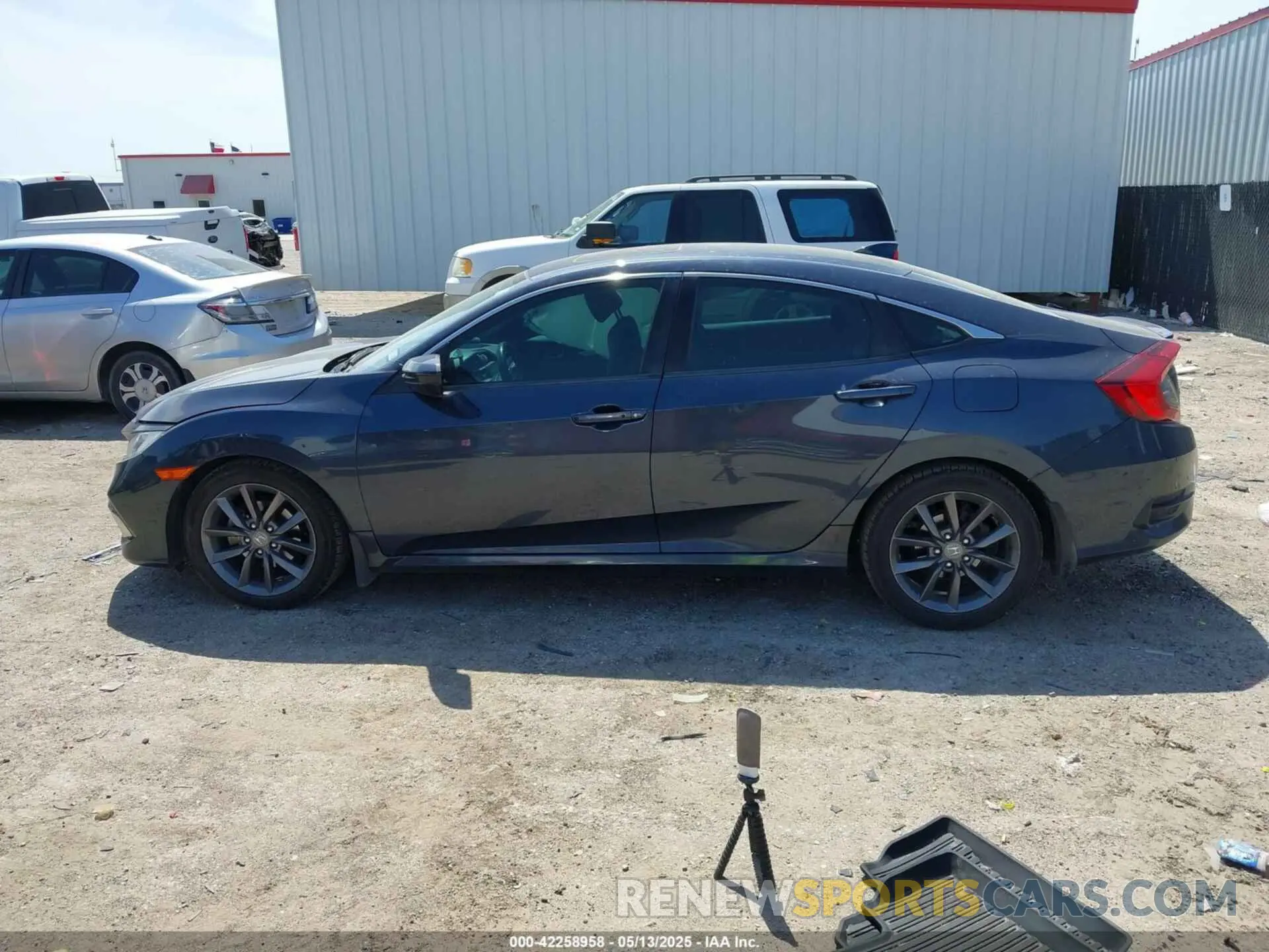 14 Фотография поврежденного автомобиля 19XFC1F37KE001388 HONDA CIVIC 2019