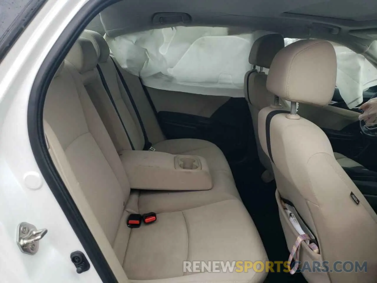 10 Photograph of a damaged car 19XFC1F38KE000718 HONDA CIVIC 2019