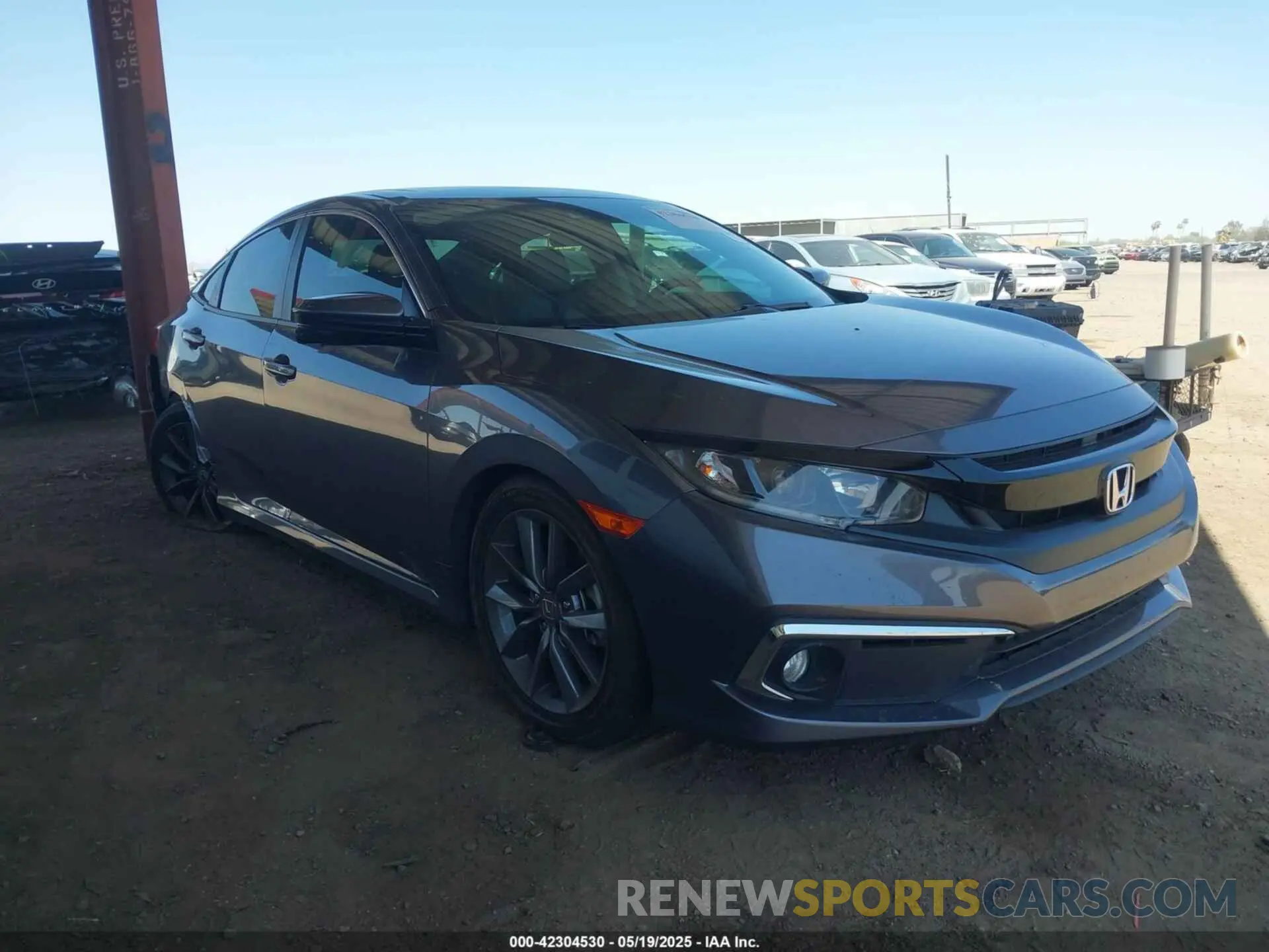1 Photograph of a damaged car 19XFC1F38KE017275 HONDA CIVIC 2019