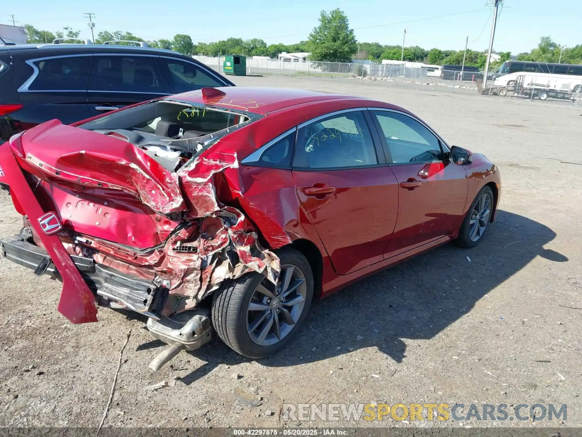 4 Photograph of a damaged car 19XFC1F38KE019091 HONDA CIVIC 2019