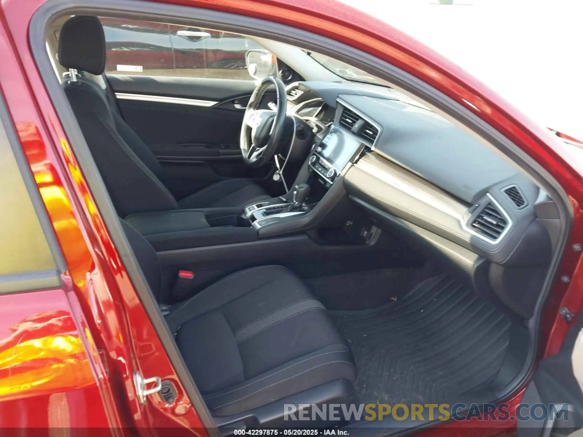 5 Photograph of a damaged car 19XFC1F38KE019091 HONDA CIVIC 2019