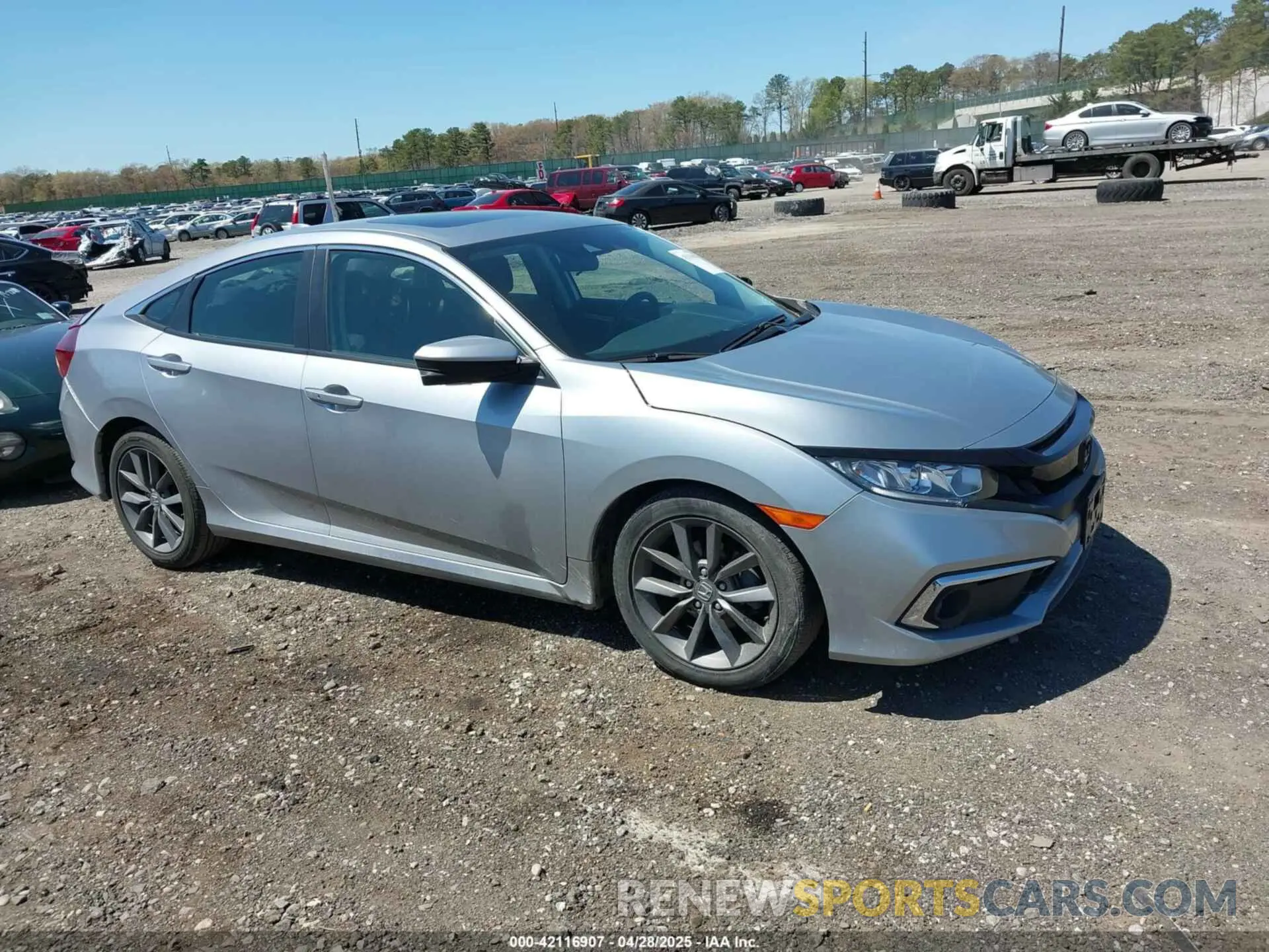 1 Photograph of a damaged car 19XFC1F38KE205228 HONDA CIVIC 2019