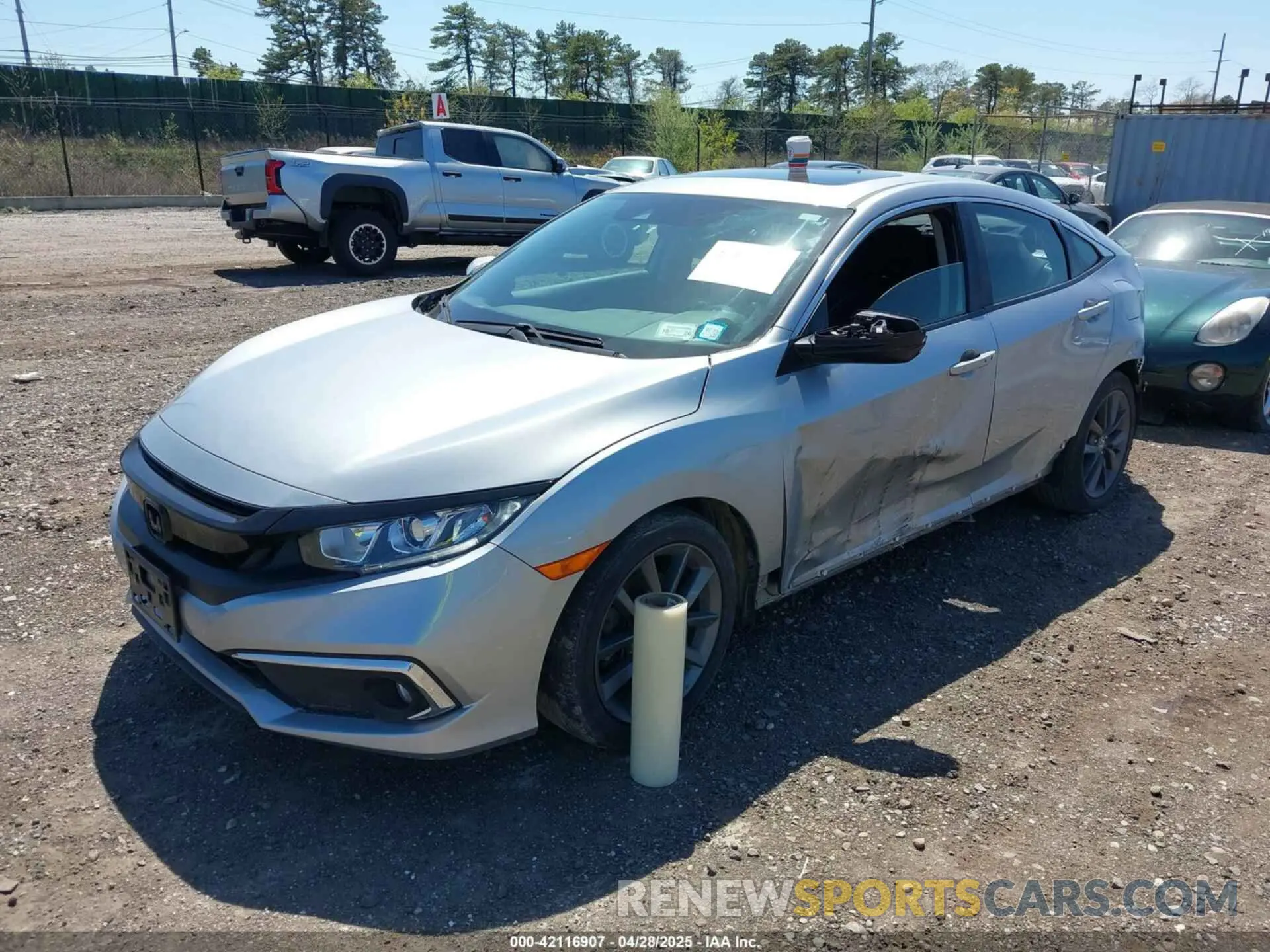 2 Photograph of a damaged car 19XFC1F38KE205228 HONDA CIVIC 2019