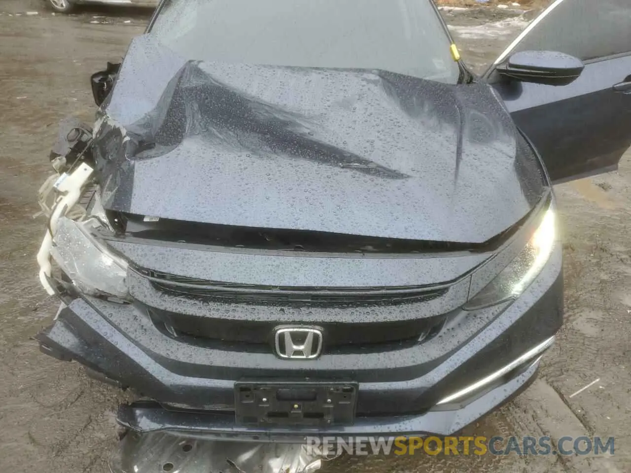 11 Фотография поврежденного автомобиля 19XFC1F39KE214696 HONDA CIVIC 2019