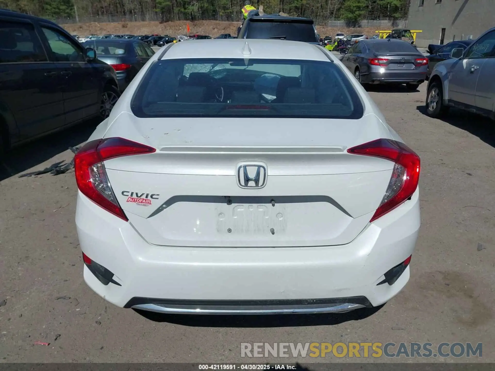 15 Фотография поврежденного автомобиля 19XFC1F3XKE006830 HONDA CIVIC 2019