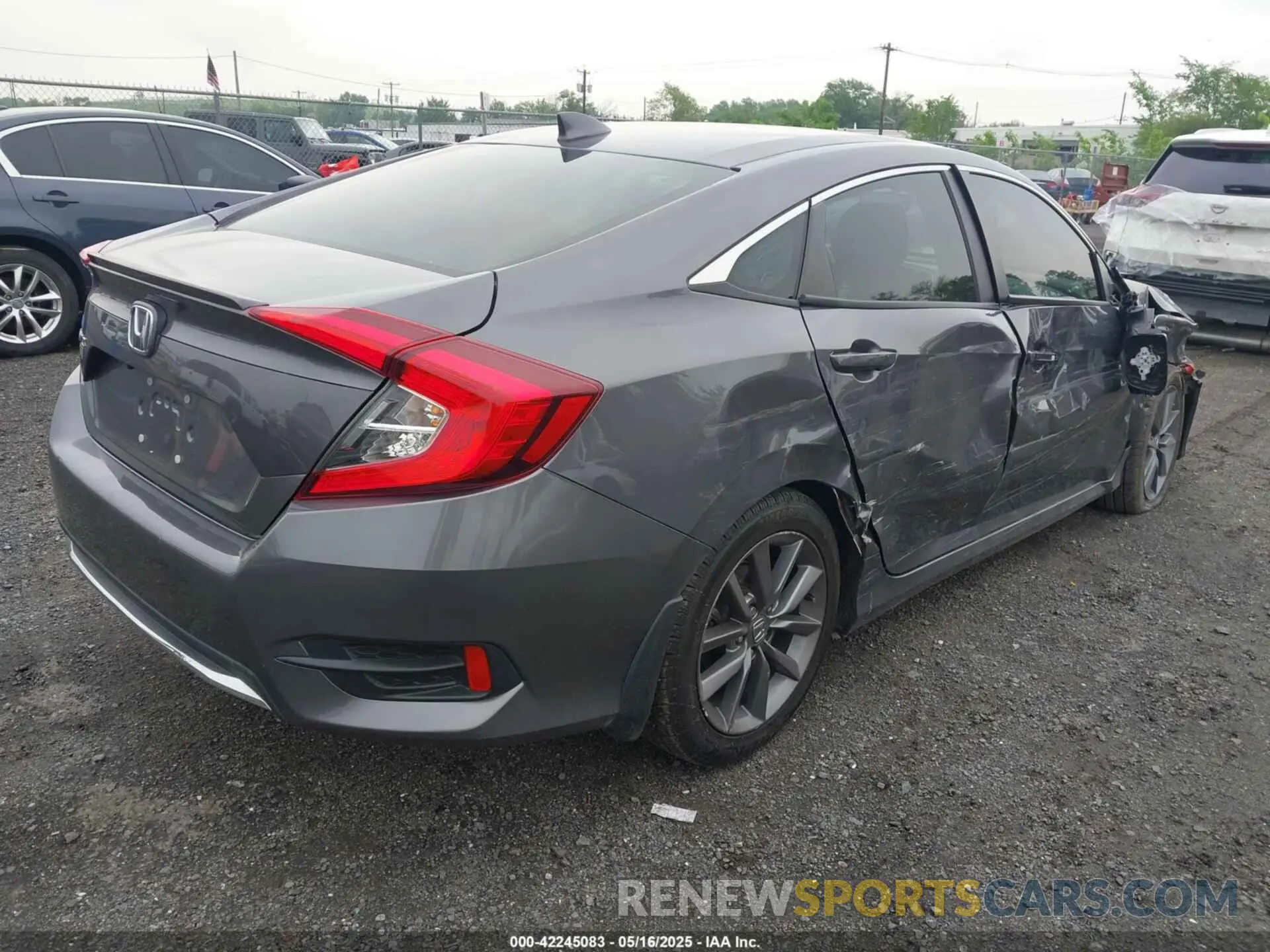 4 Photograph of a damaged car 19XFC1F3XKE013342 HONDA CIVIC 2019