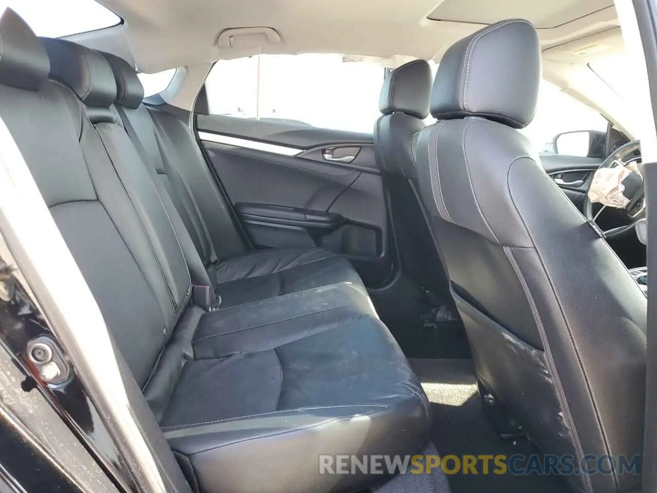 10 Photograph of a damaged car 19XFC1F70KE011067 HONDA CIVIC 2019