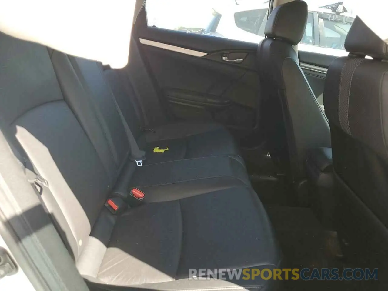 10 Фотография поврежденного автомобиля 19XFC1F72KE001818 HONDA CIVIC 2019