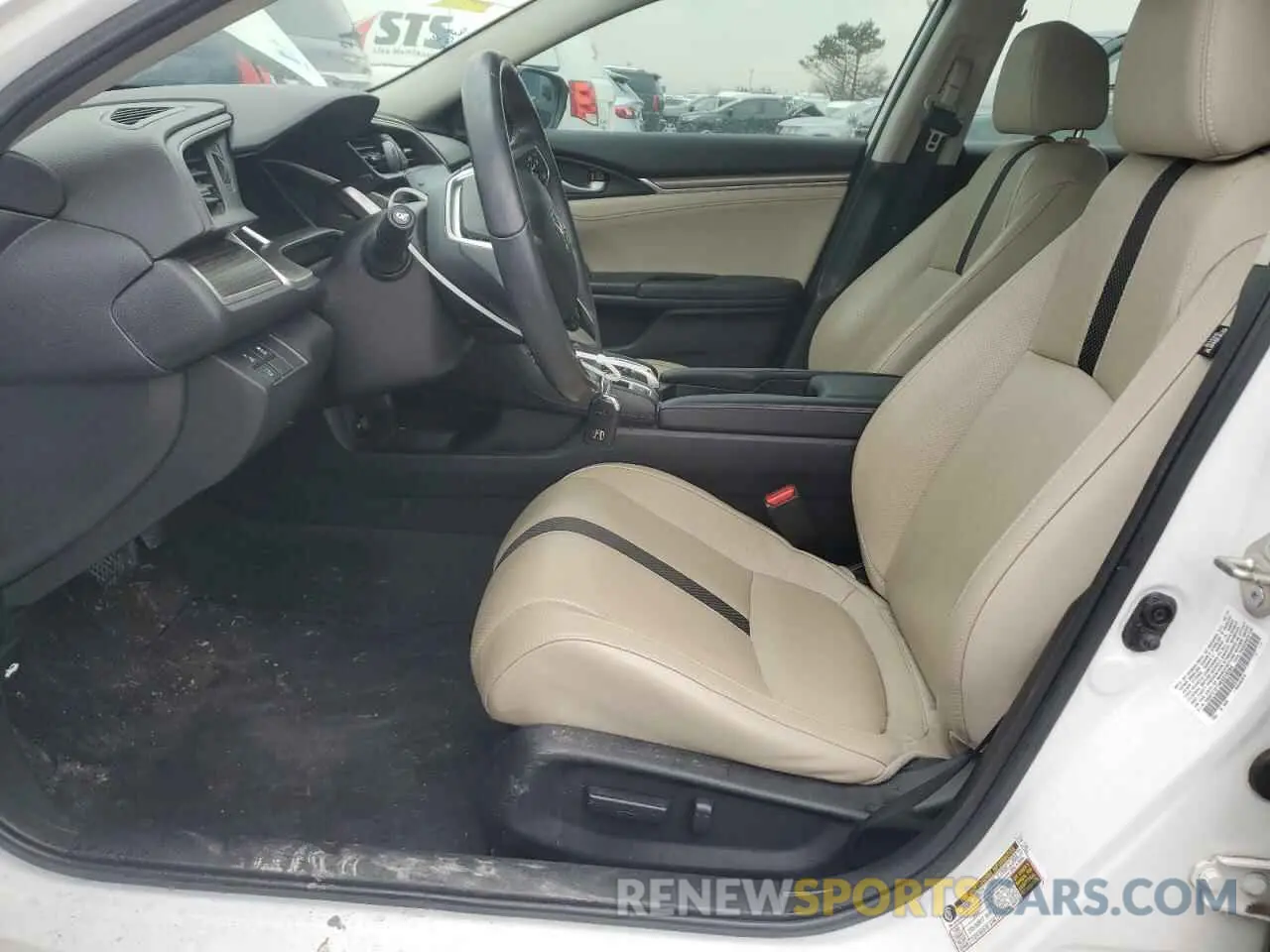 7 Photograph of a damaged car 19XFC1F74KE019284 HONDA CIVIC 2019