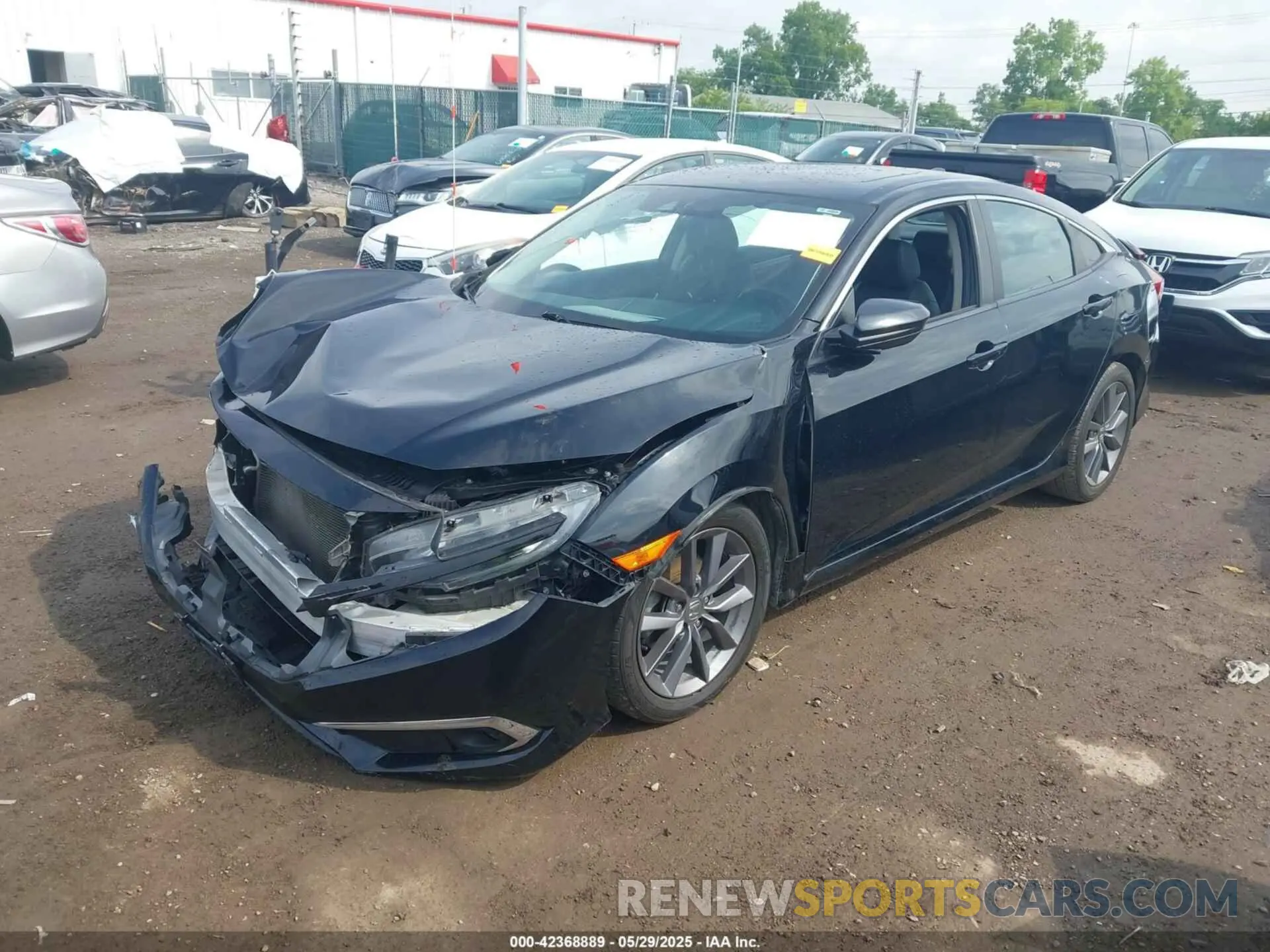 2 Фотография поврежденного автомобиля 19XFC1F75KE006611 HONDA CIVIC 2019
