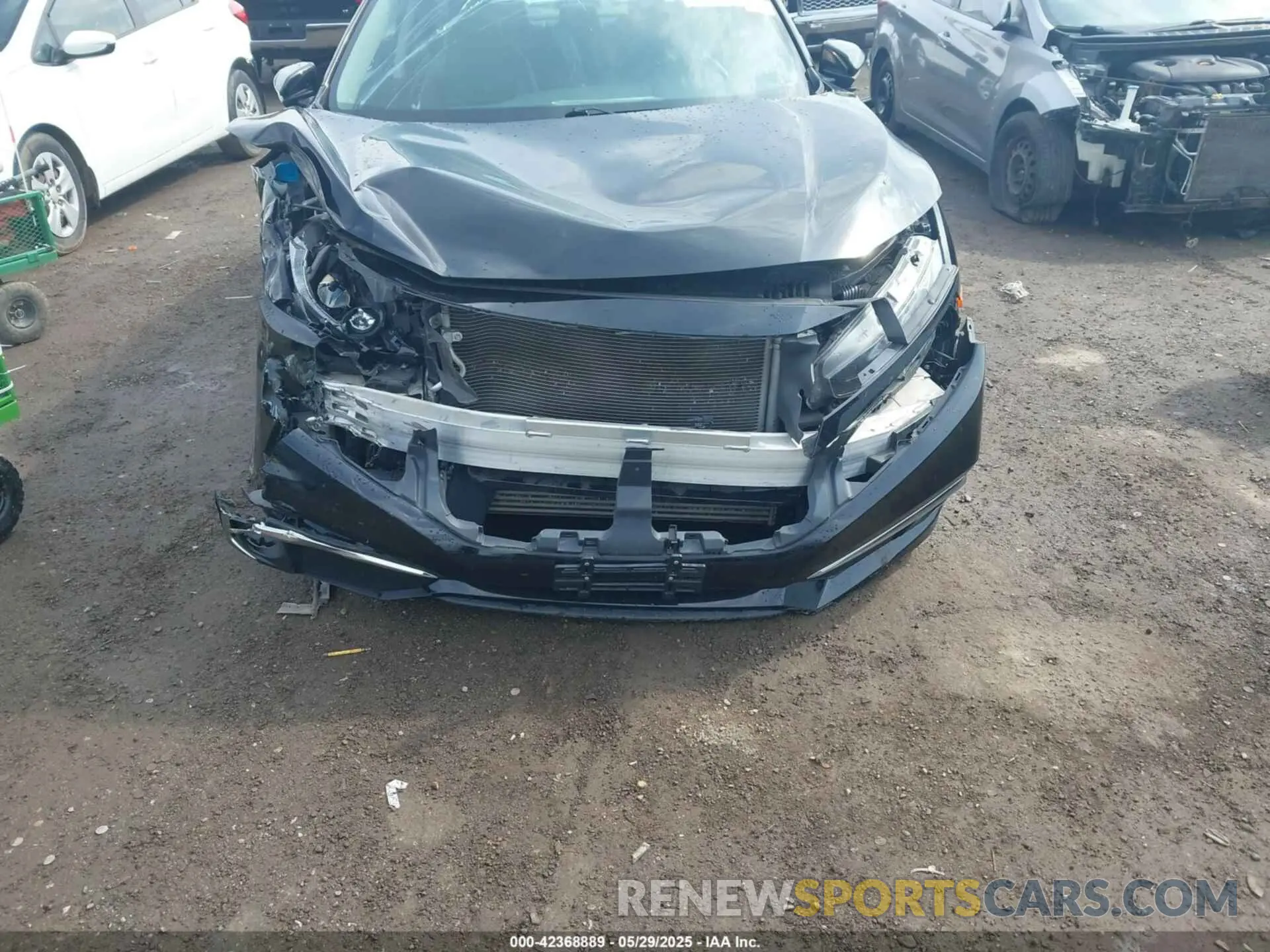 6 Фотография поврежденного автомобиля 19XFC1F75KE006611 HONDA CIVIC 2019