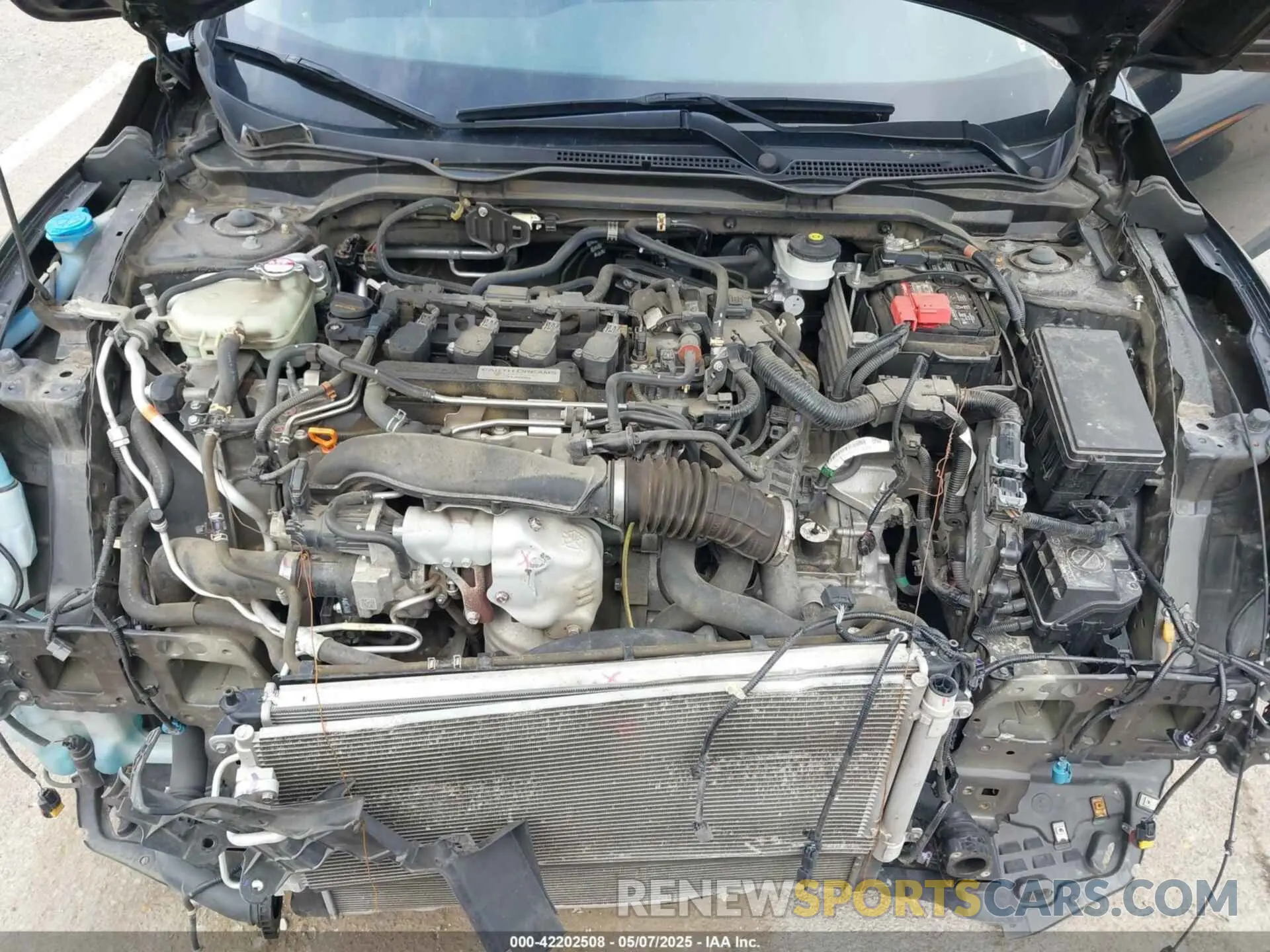 10 Photograph of a damaged car 19XFC1F77KE013625 HONDA CIVIC 2019