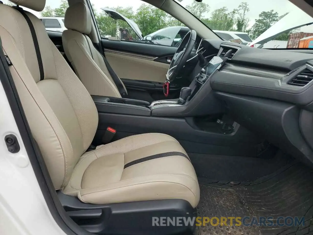 7 Photograph of a damaged car 19XFC1F77KE210245 HONDA CIVIC 2019