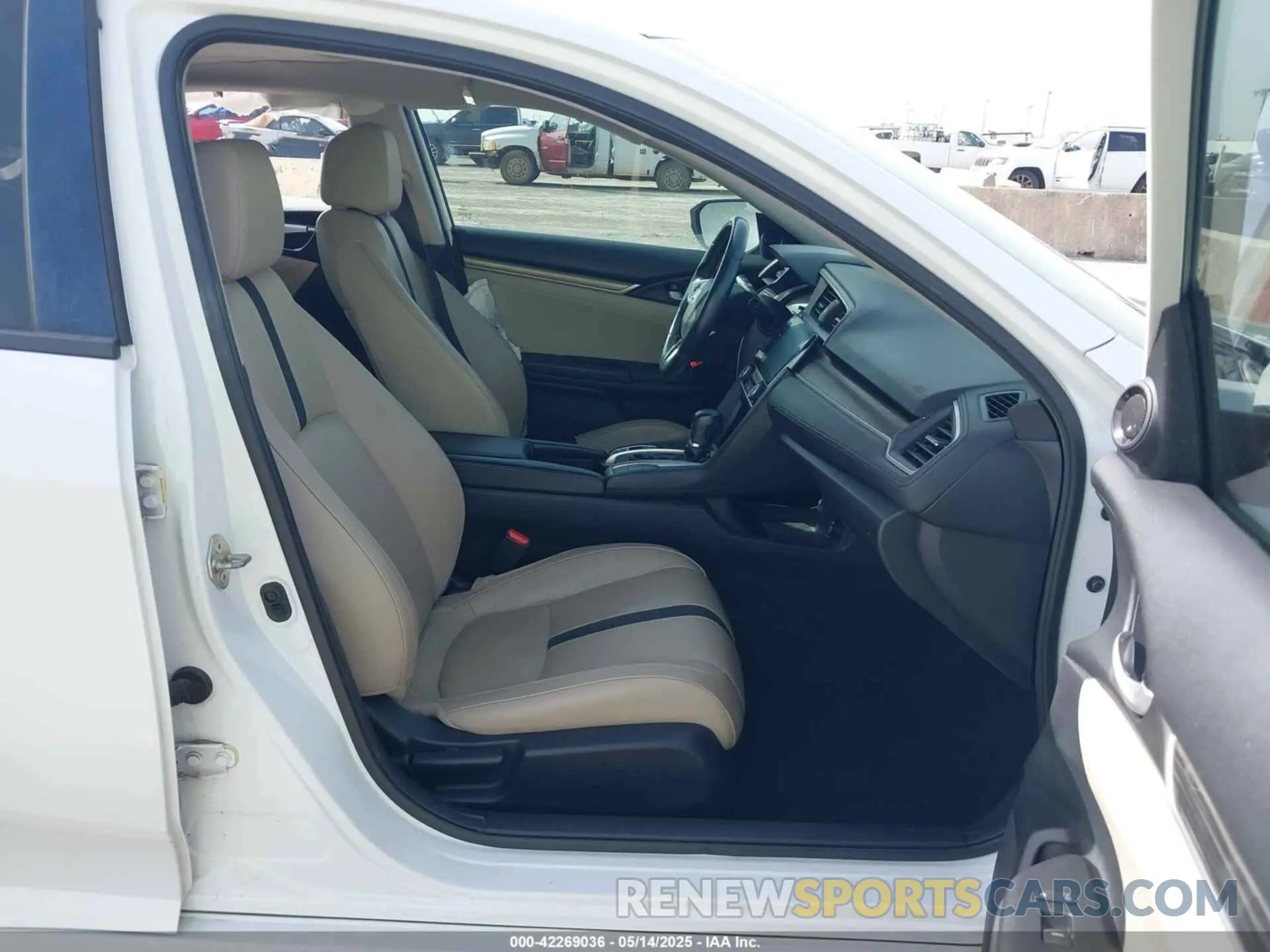 5 Photograph of a damaged car 19XFC1F78KE203952 HONDA CIVIC 2019