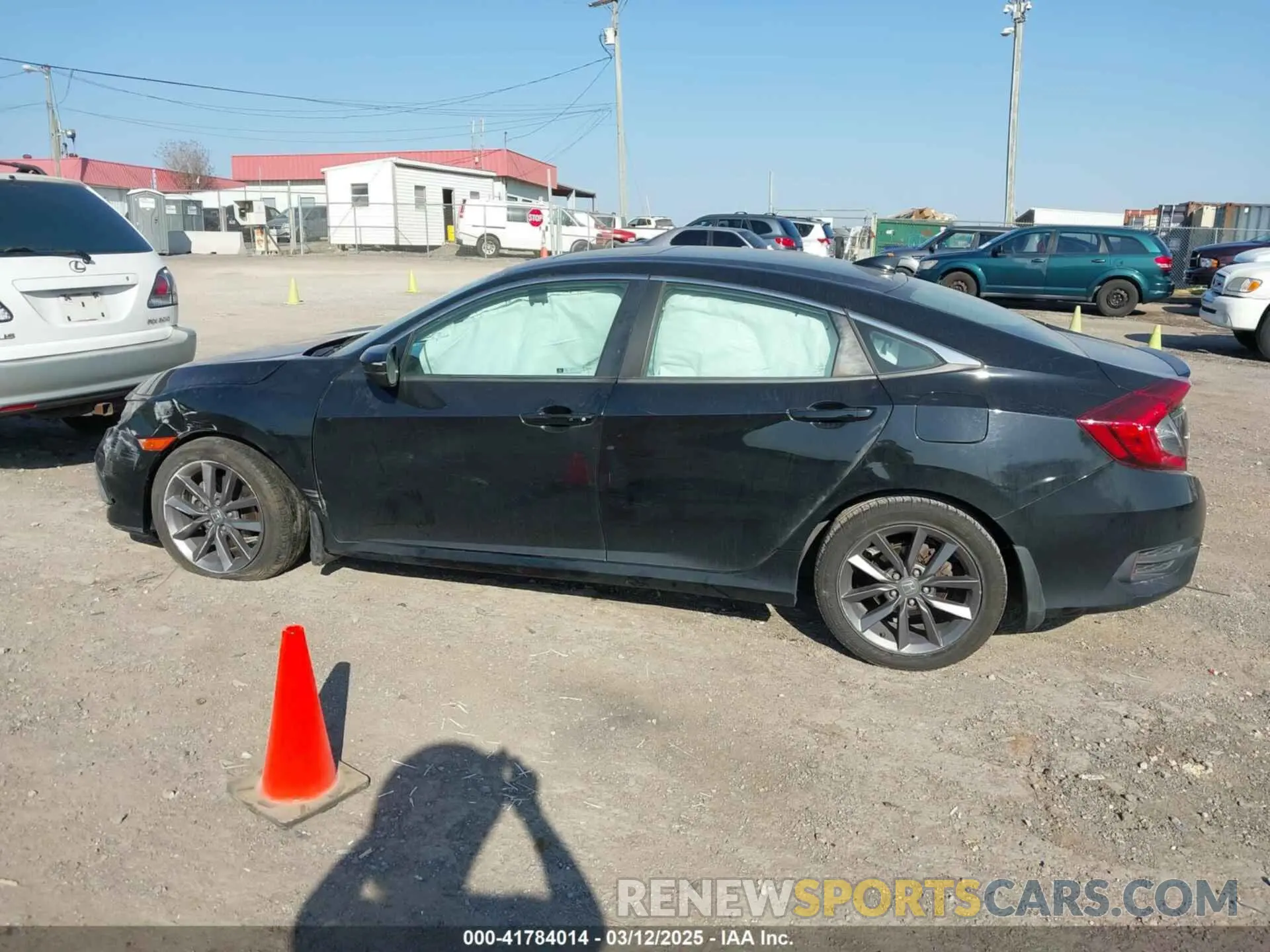 13 Photograph of a damaged car 19XFC1F7XKE011397 HONDA CIVIC 2019