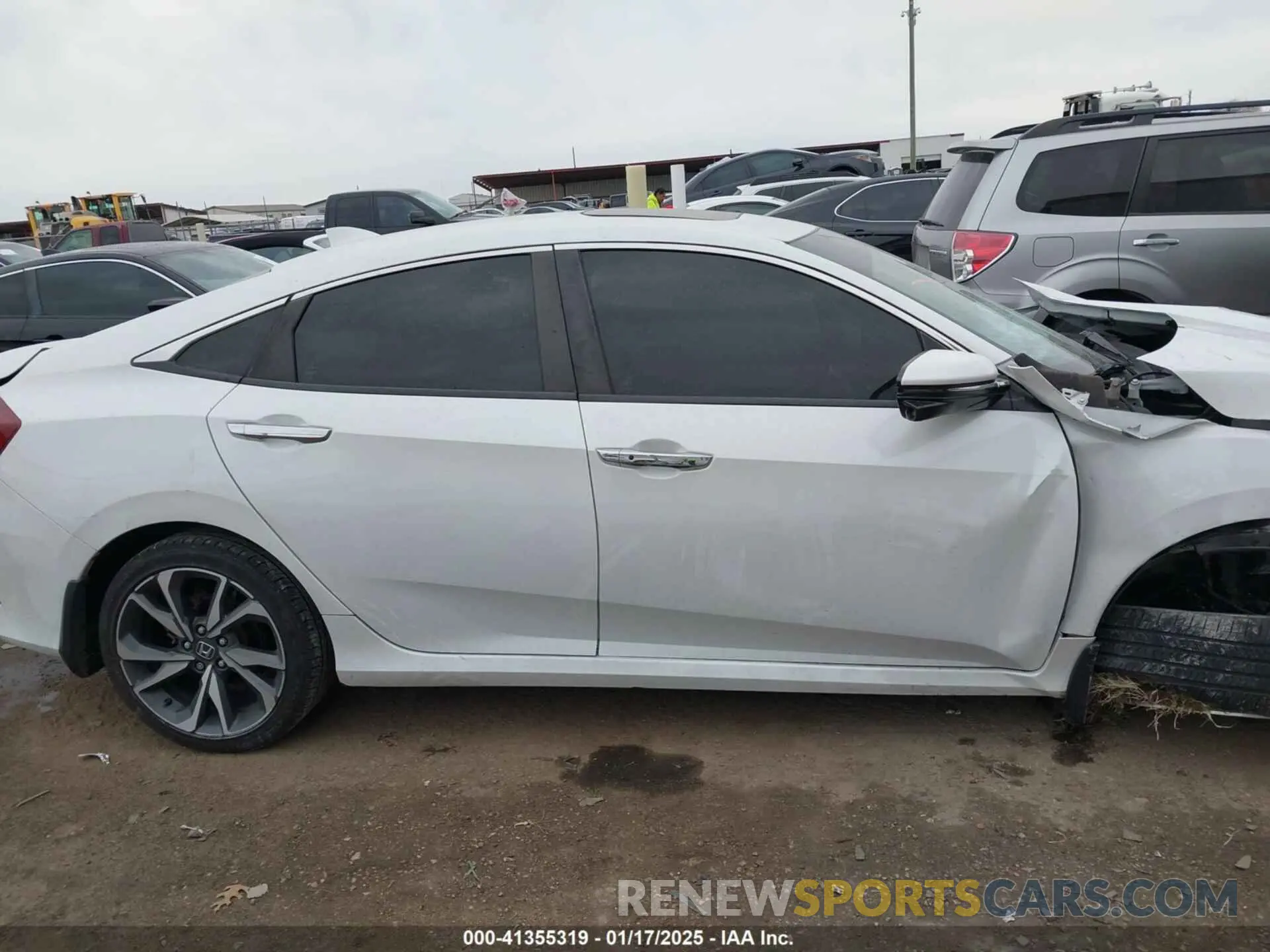 14 Photograph of a damaged car 19XFC1F90KE003536 HONDA CIVIC 2019