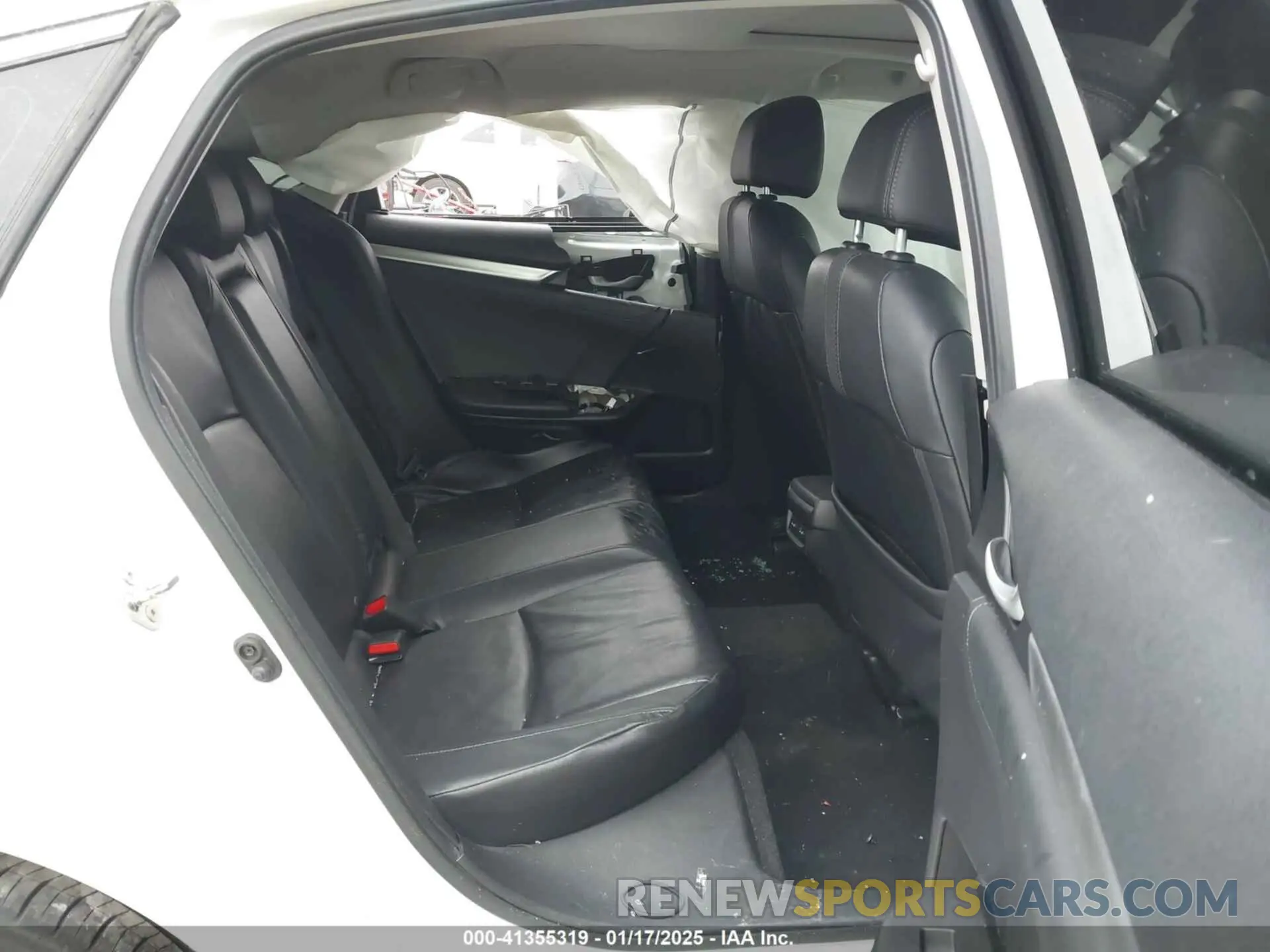 8 Photograph of a damaged car 19XFC1F90KE003536 HONDA CIVIC 2019