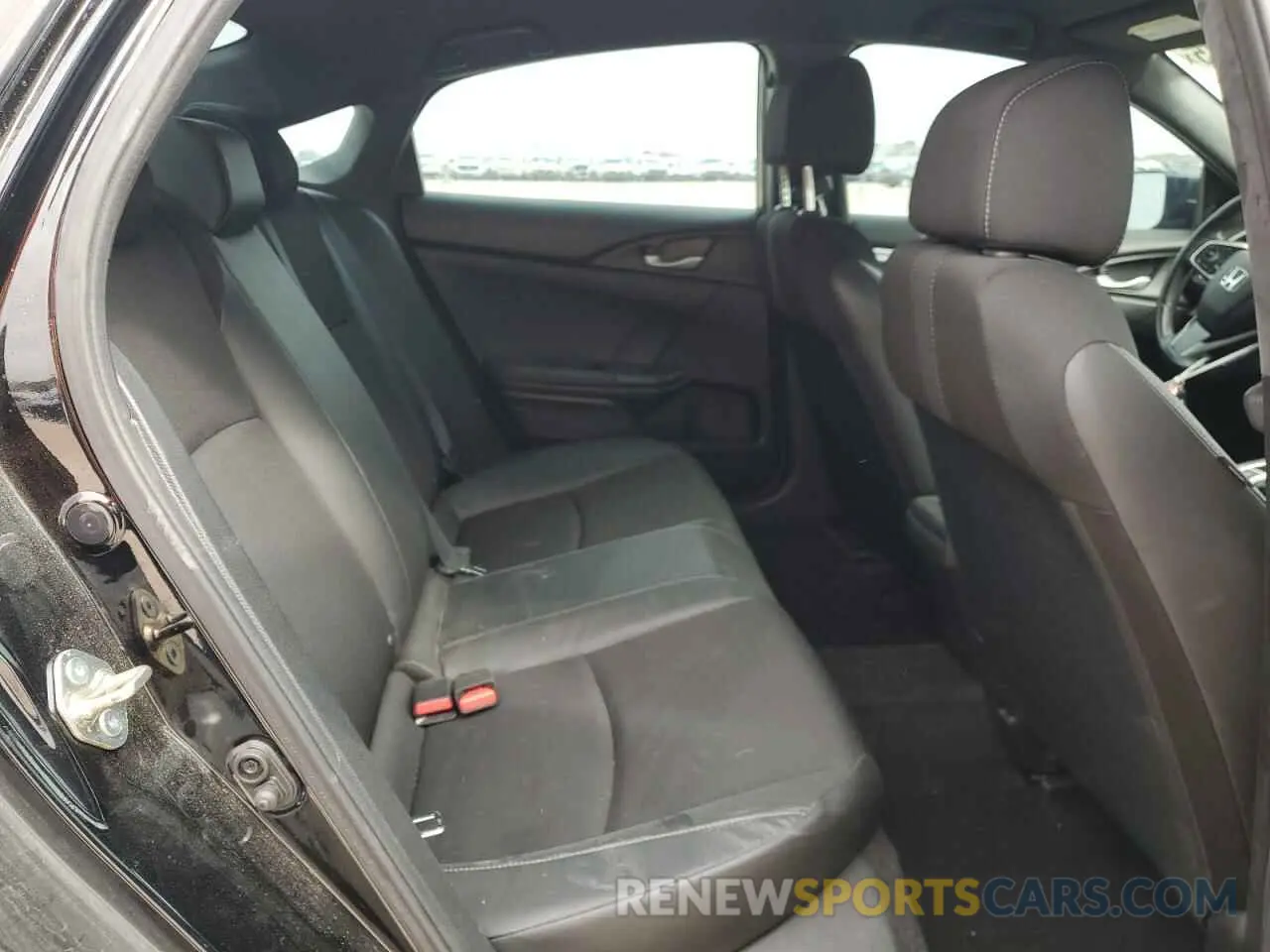 10 Photograph of a damaged car 19XFC2E88KE016369 HONDA CIVIC 2019
