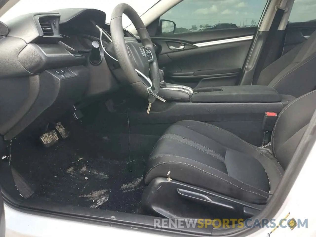 7 Photograph of a damaged car 19XFC2F60KE012507 HONDA CIVIC 2019