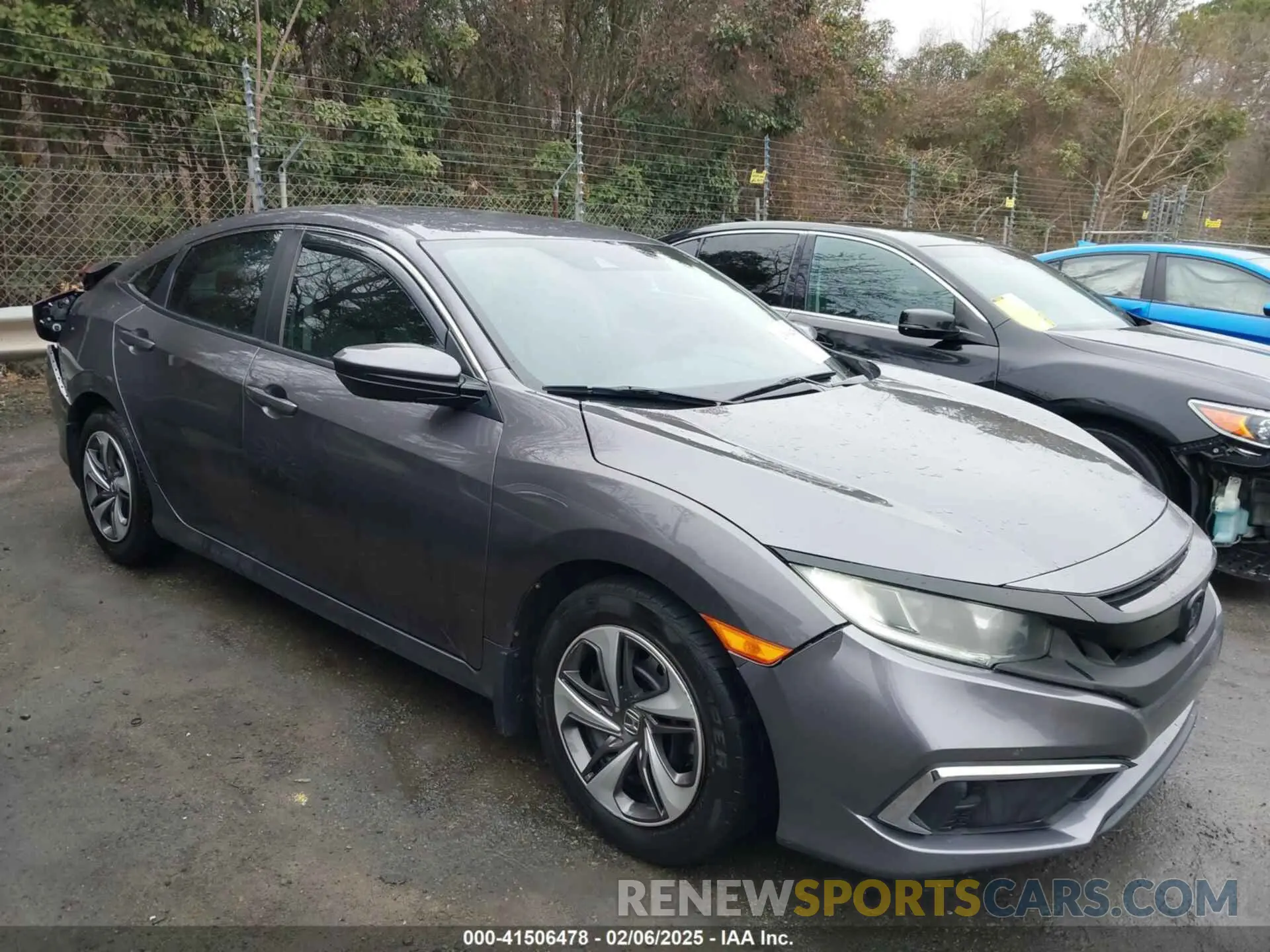 1 Photograph of a damaged car 19XFC2F60KE027475 HONDA CIVIC 2019