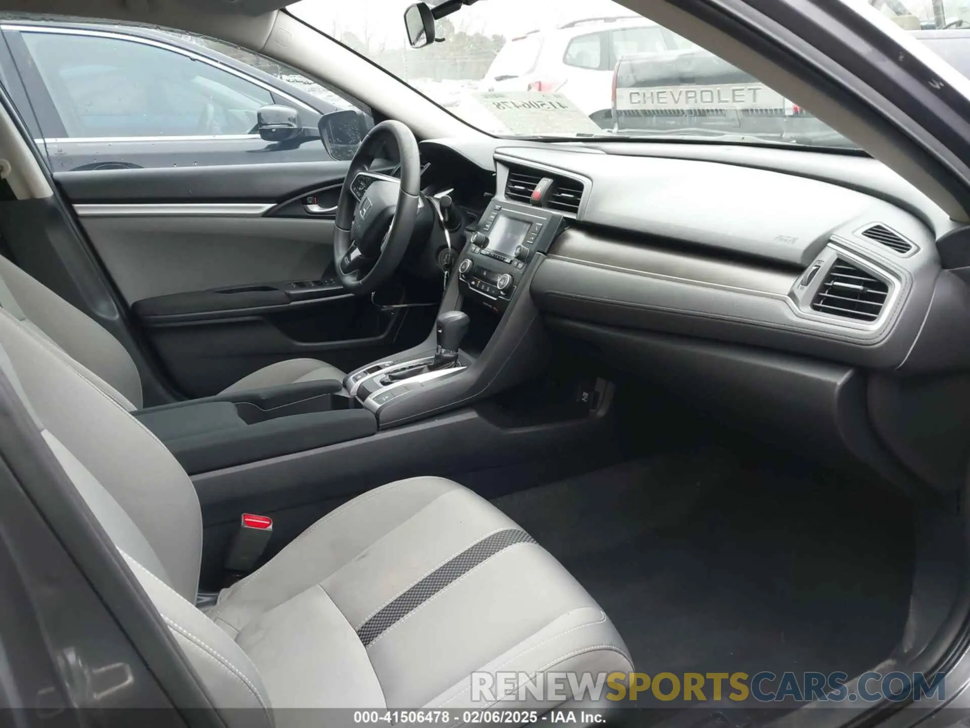 5 Photograph of a damaged car 19XFC2F60KE027475 HONDA CIVIC 2019
