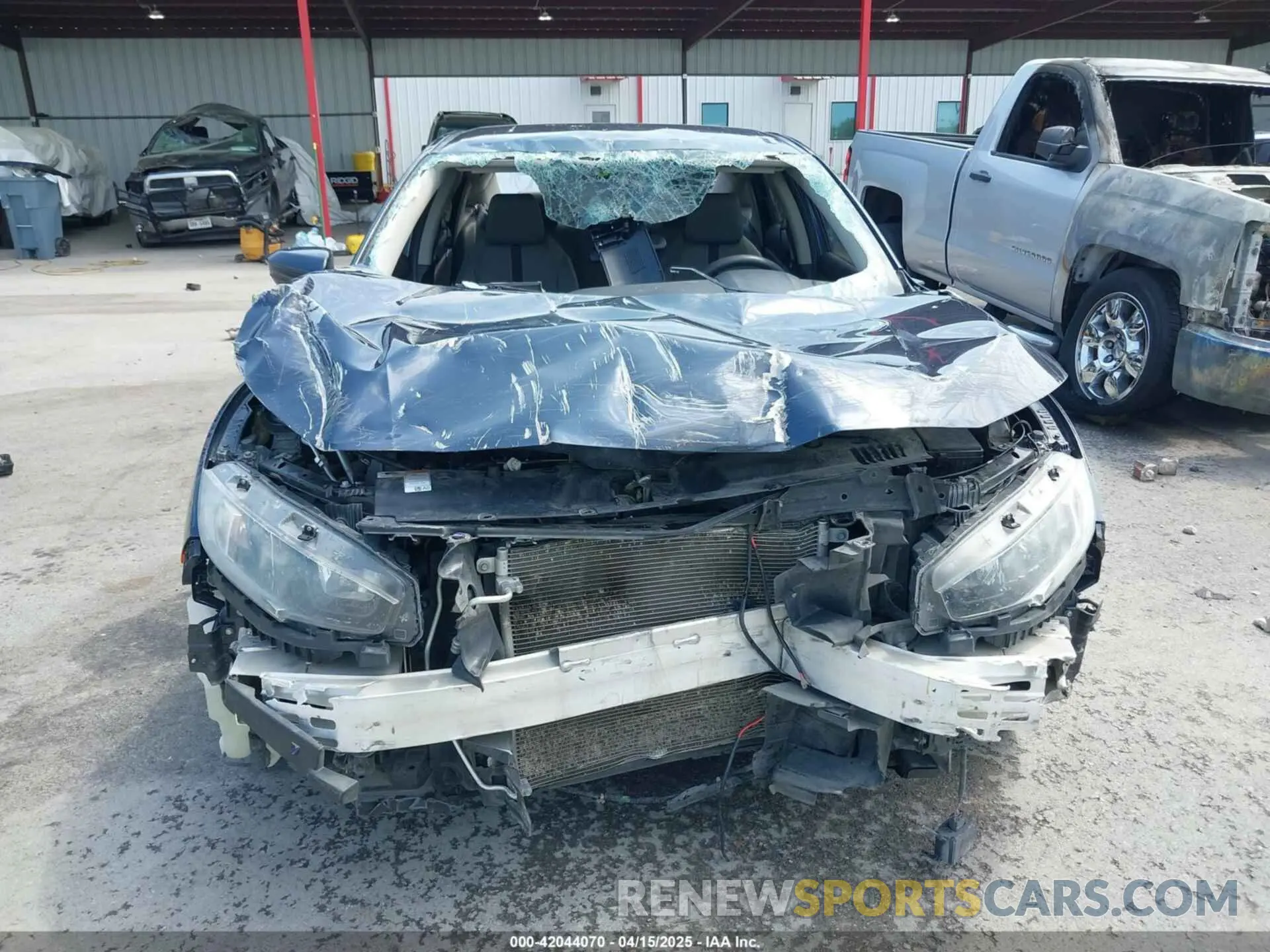 13 Фотография поврежденного автомобиля 19XFC2F60KE050190 HONDA CIVIC 2019