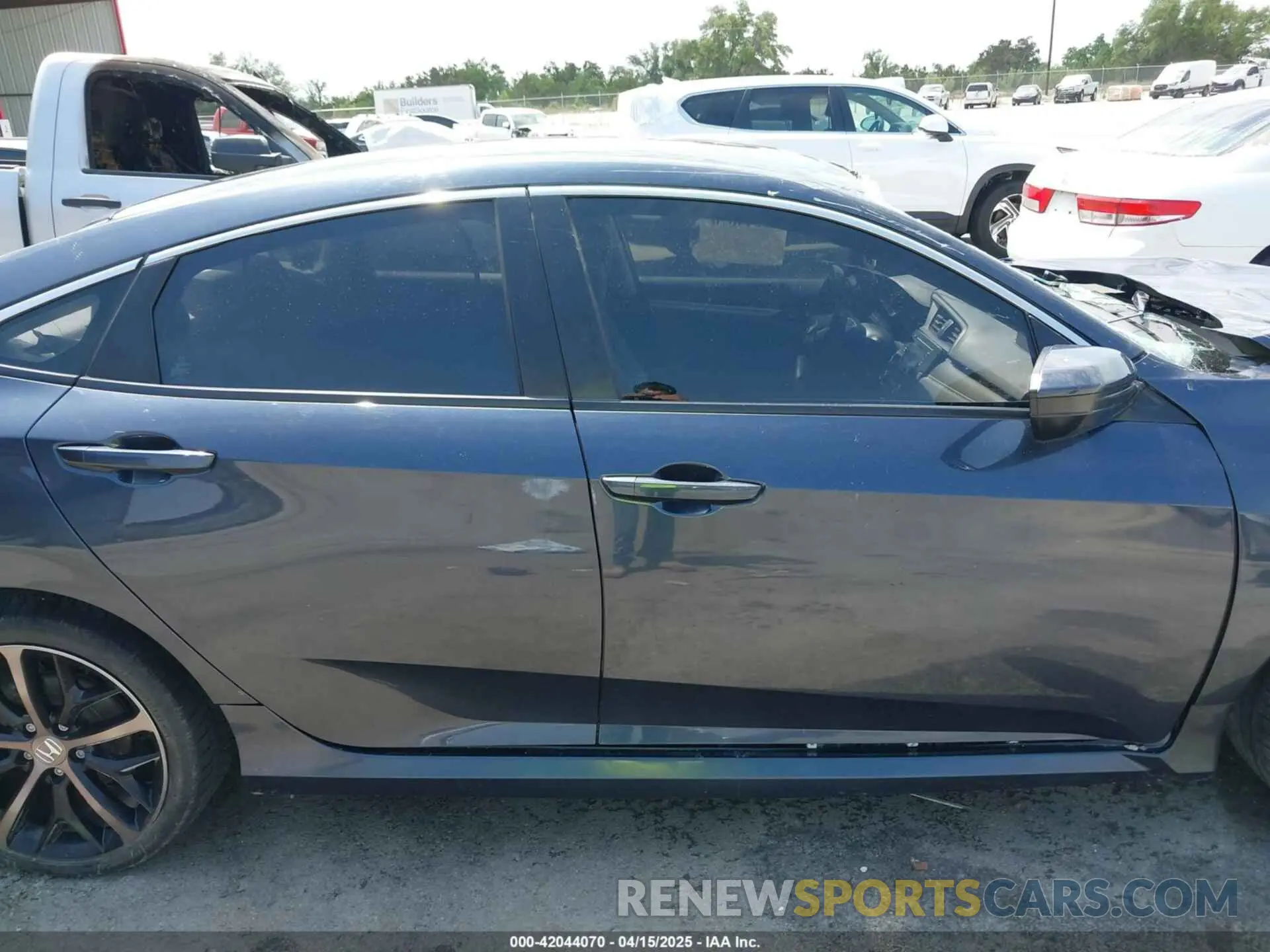 14 Фотография поврежденного автомобиля 19XFC2F60KE050190 HONDA CIVIC 2019