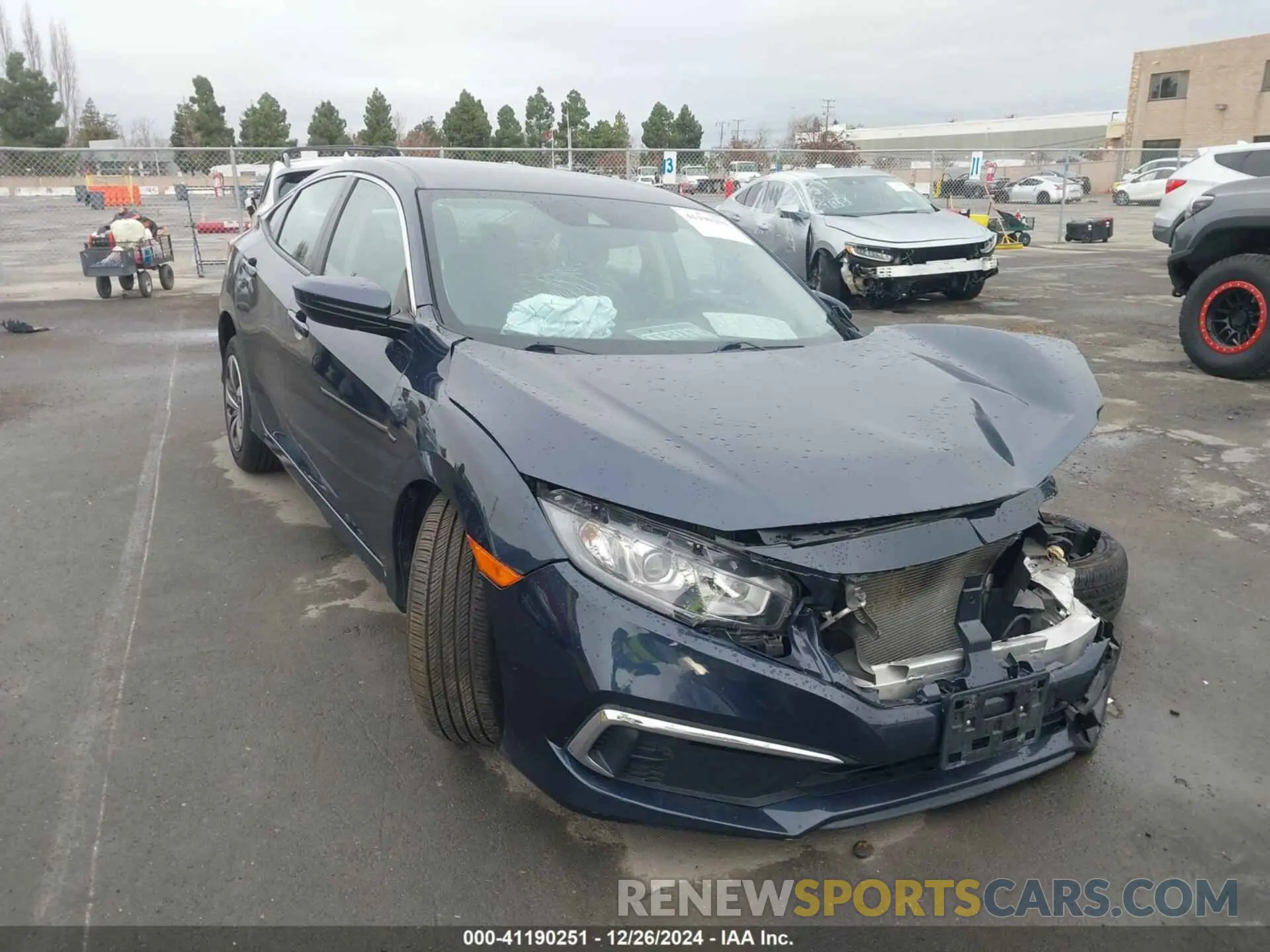 1 Фотография поврежденного автомобиля 19XFC2F60KE207023 HONDA CIVIC 2019