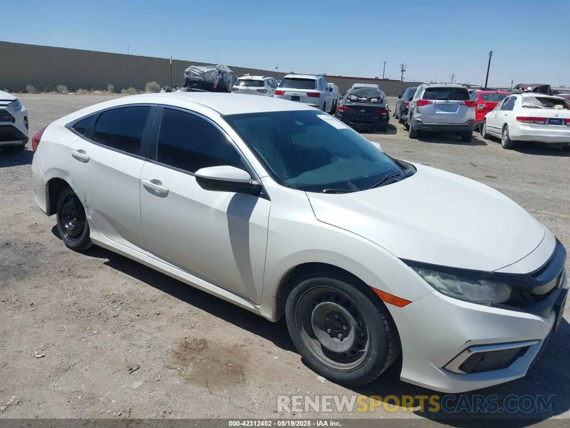 1 Photograph of a damaged car 19XFC2F60KE208043 HONDA CIVIC 2019