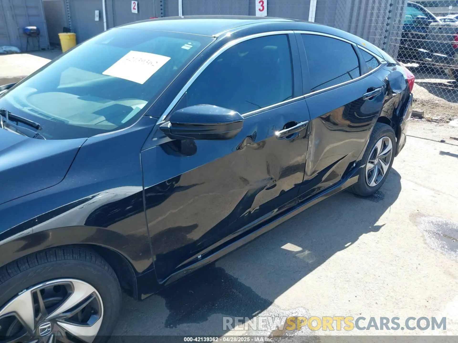 6 Photograph of a damaged car 19XFC2F61KE202252 HONDA CIVIC 2019