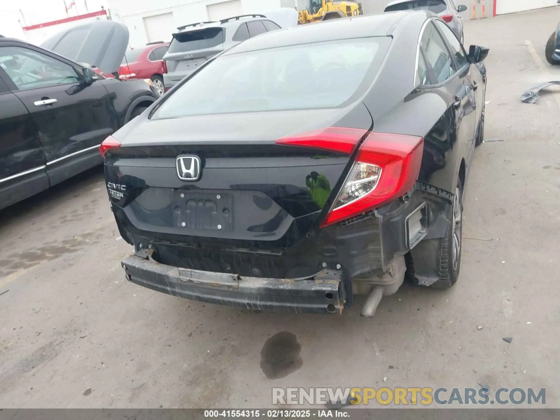 16 Photograph of a damaged car 19XFC2F62KE010550 HONDA CIVIC 2019