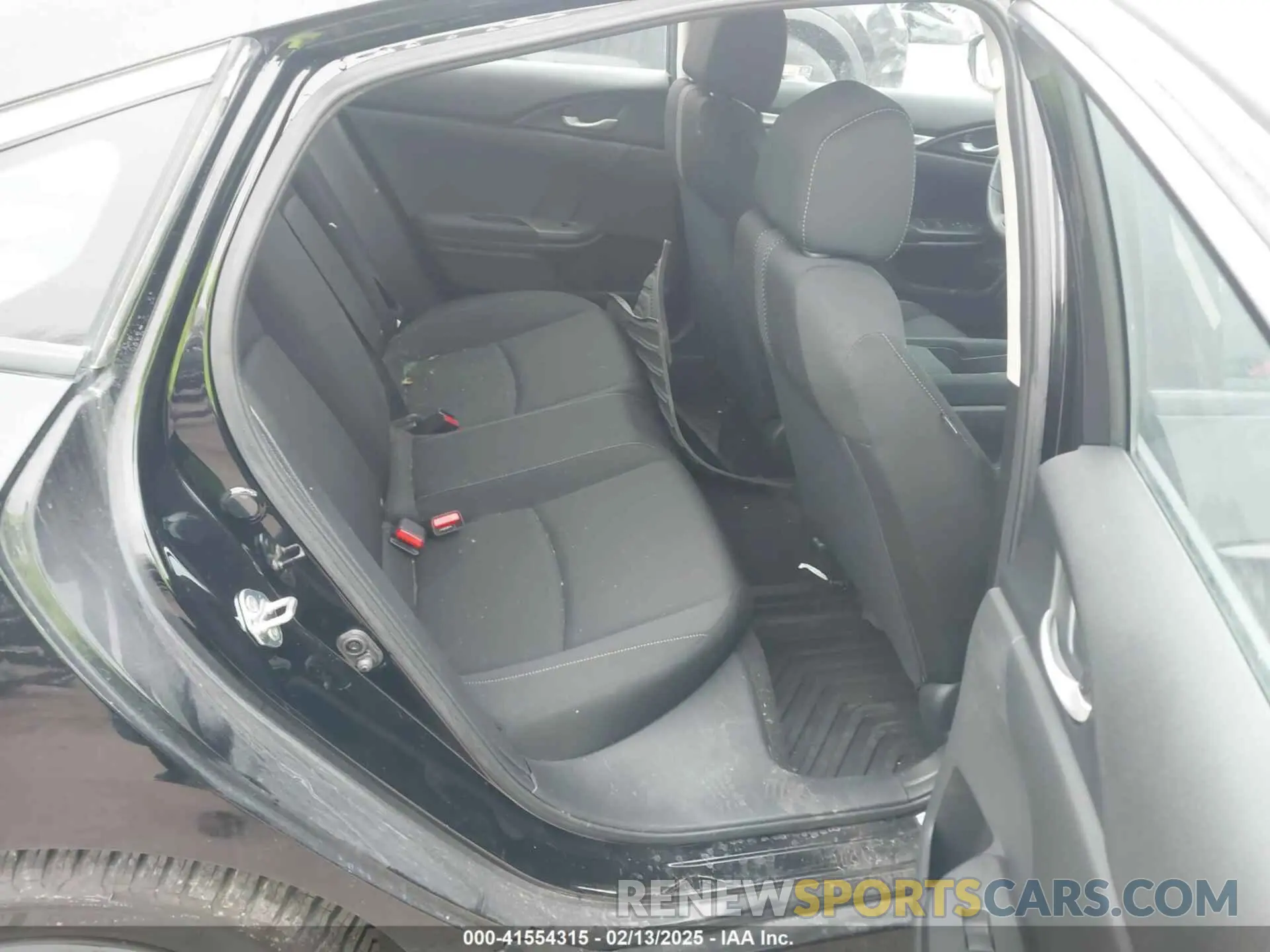 8 Photograph of a damaged car 19XFC2F62KE010550 HONDA CIVIC 2019