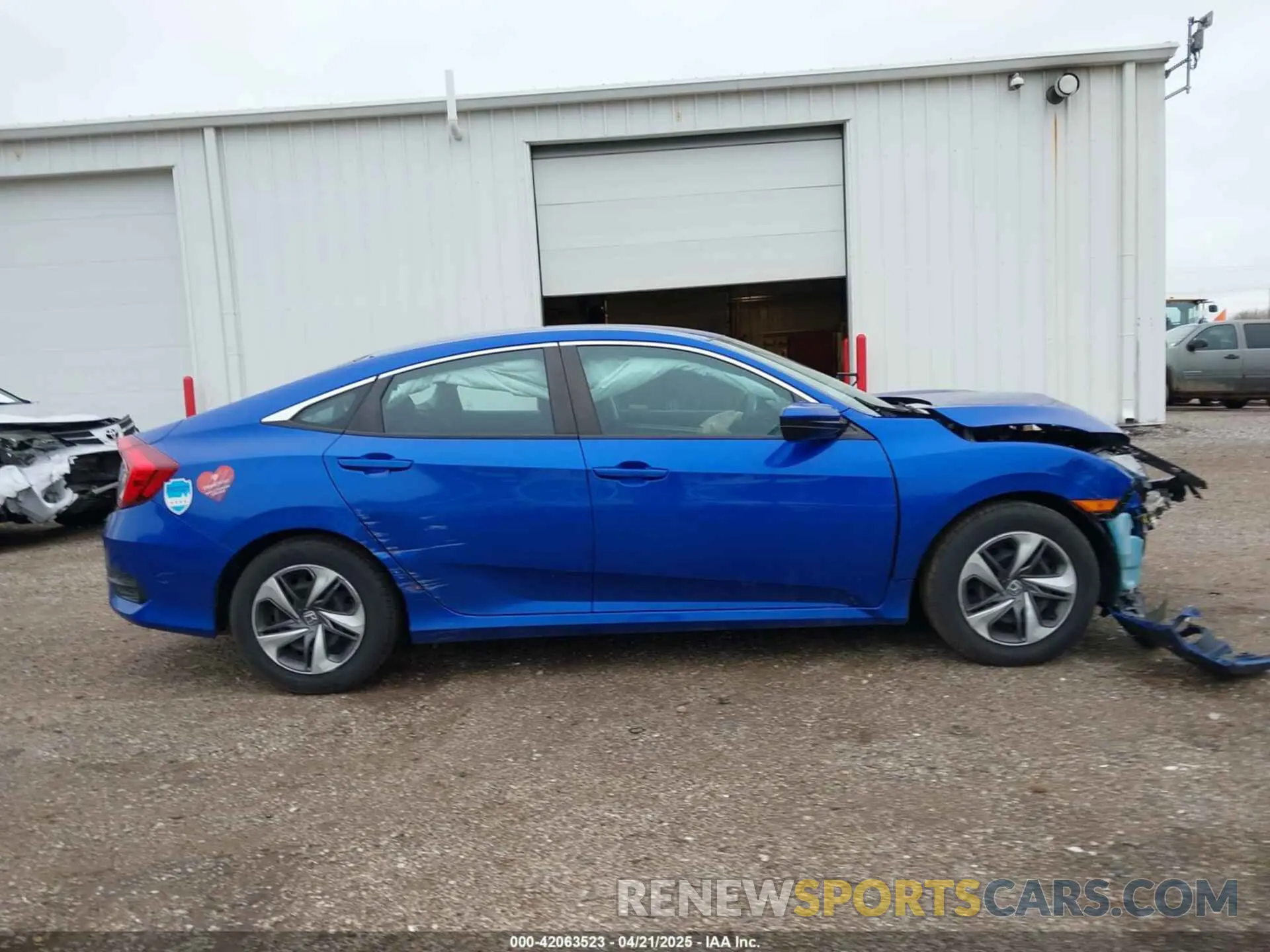 13 Photograph of a damaged car 19XFC2F62KE028935 HONDA CIVIC 2019