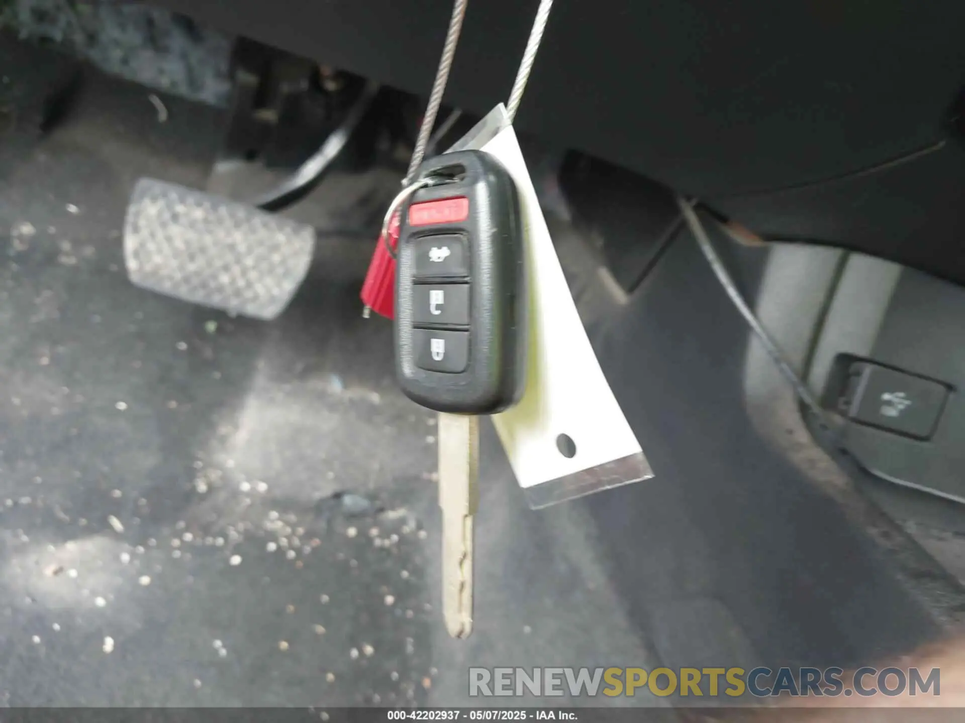 11 Фотография поврежденного автомобиля 19XFC2F62KE034797 HONDA CIVIC 2019