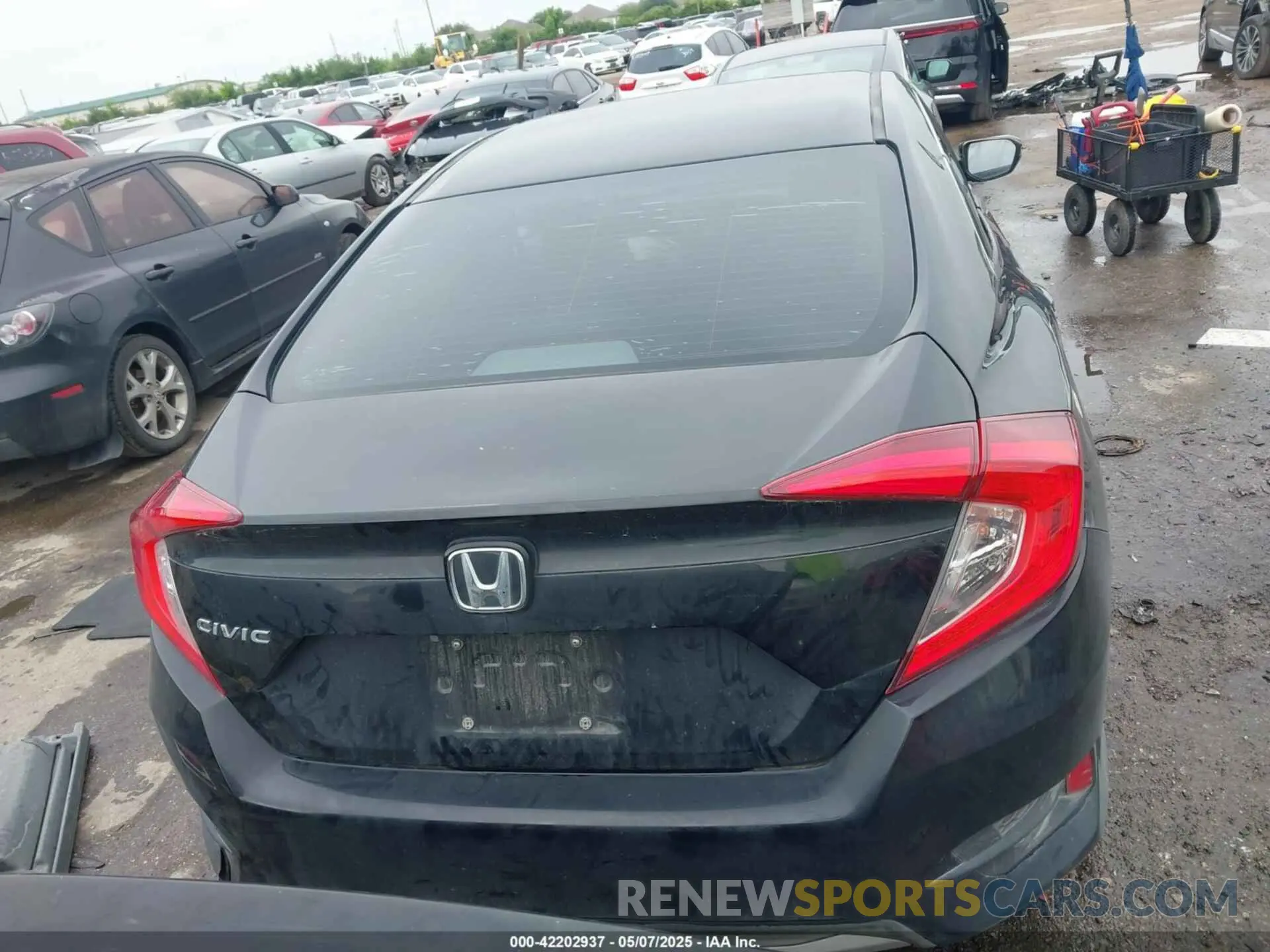 17 Фотография поврежденного автомобиля 19XFC2F62KE034797 HONDA CIVIC 2019