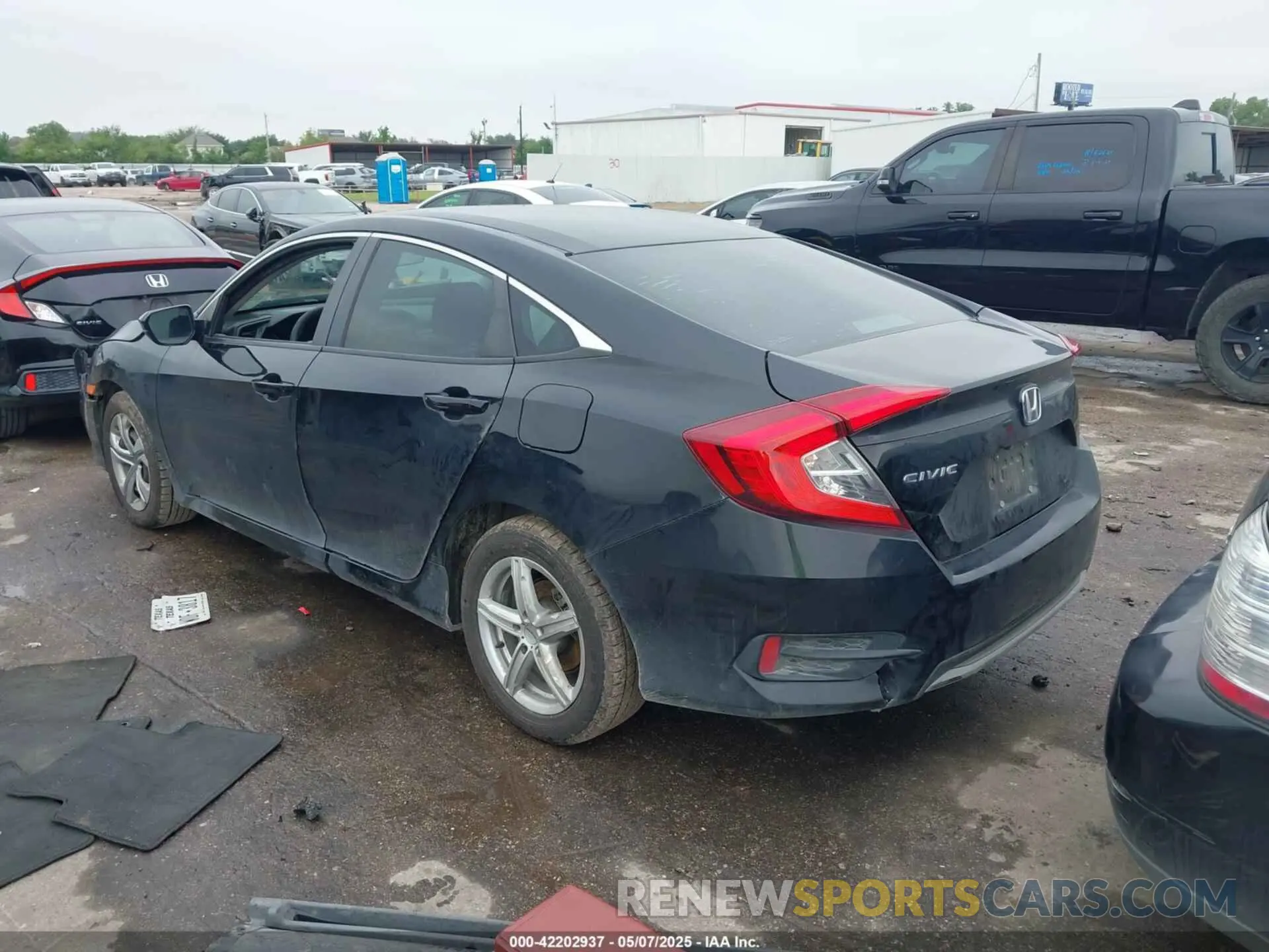 3 Фотография поврежденного автомобиля 19XFC2F62KE034797 HONDA CIVIC 2019